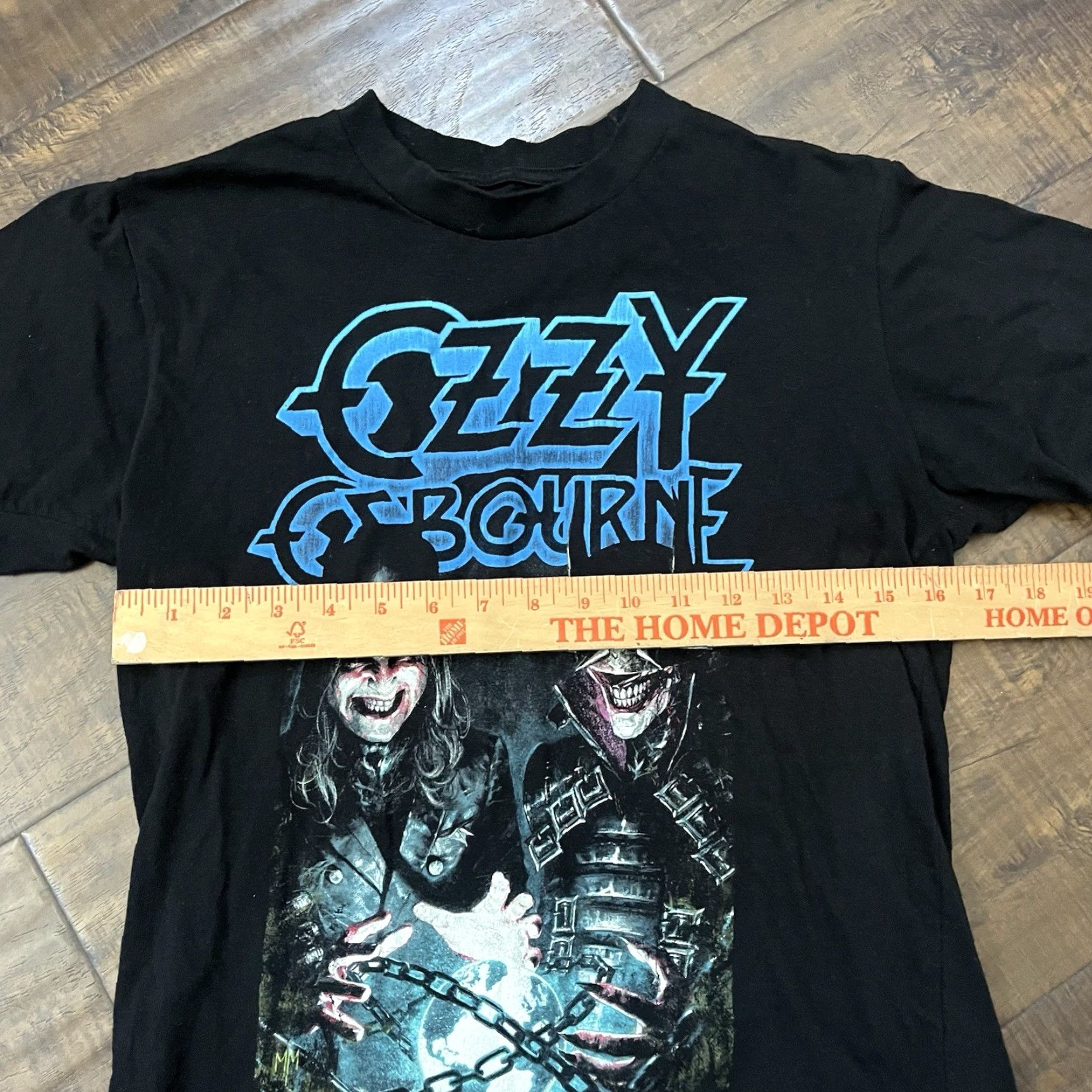 Vintage VINTAGE Ozzy Osbourne DC Comics T Shirt Mens Small Black Batman Metal Graphic Band Size US S / EU 44-46 / 1 - 3 Thumbnail