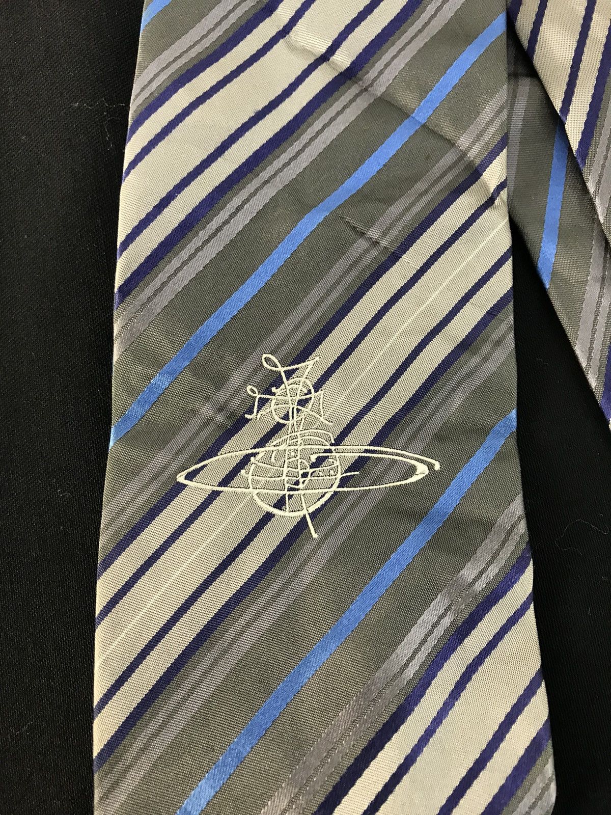 Designer × Vivienne Westwood Hype Vivienne Westwood Luxury Neck Tie Striped Design Size ONE SIZE - 3 Thumbnail