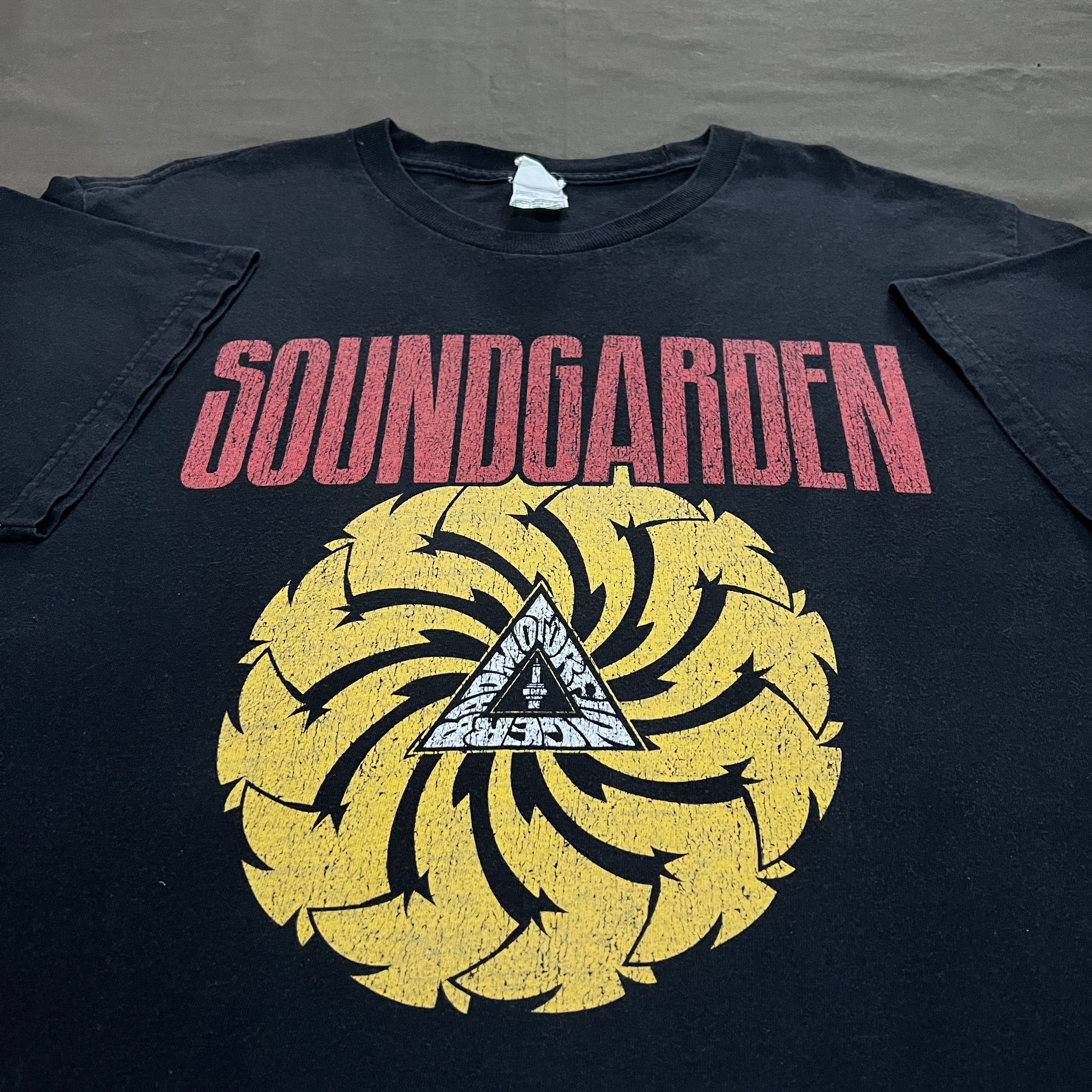 Band Tees Vintage Y2K Soundgarden Tour Tee Grunge Alternative rock Size US L / EU 52-54 / 3 - 2 Thumbnail