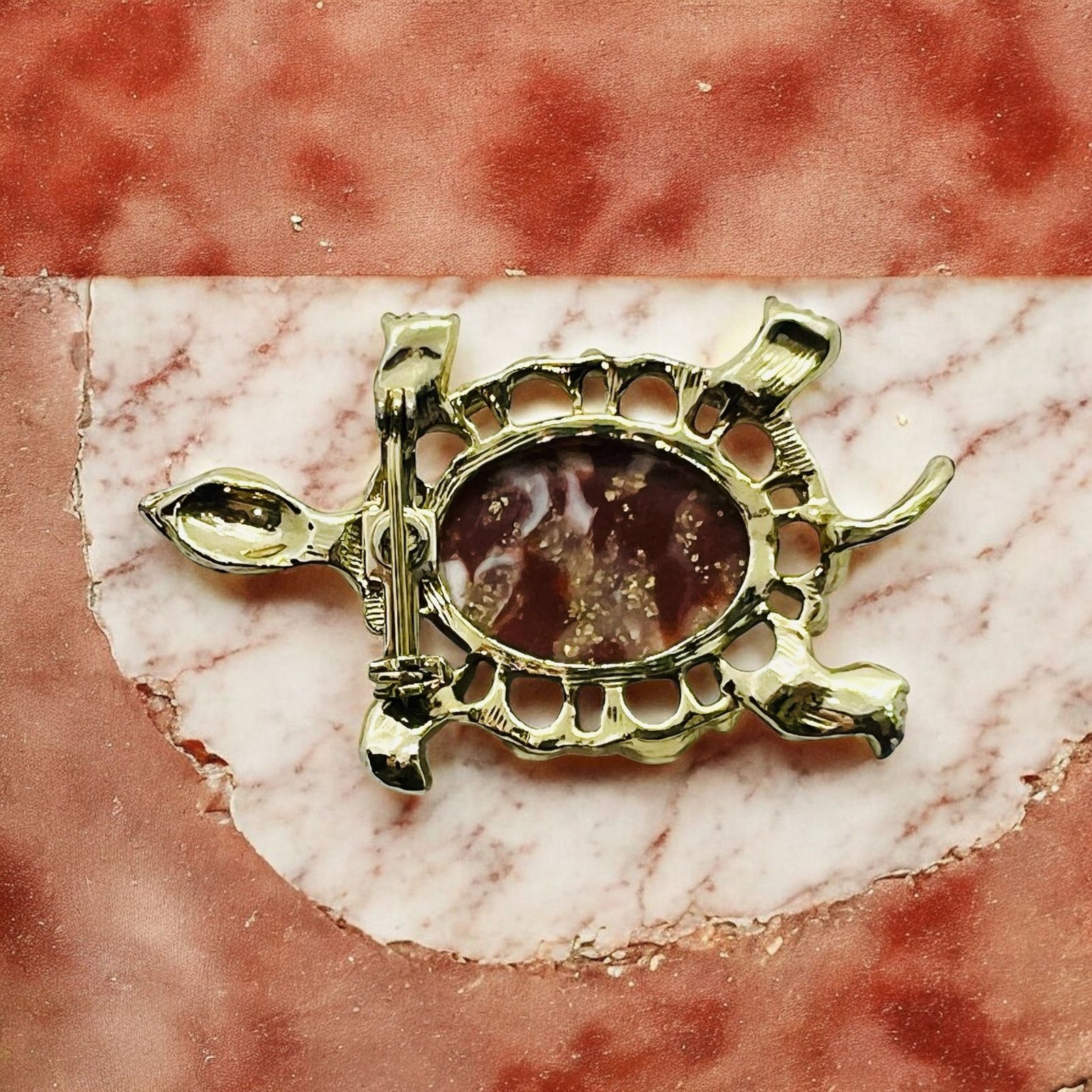 Vintage Turtle Brooch-Thermoset Faux Jasper-Gold Tone-Green Size ONE SIZE - 5 Thumbnail