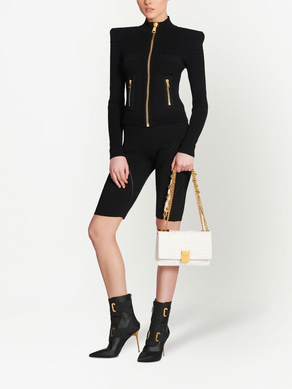 Balmain o1y0625 Short in Black Size 27" / US 4 / IT 40 - 2 Thumbnail