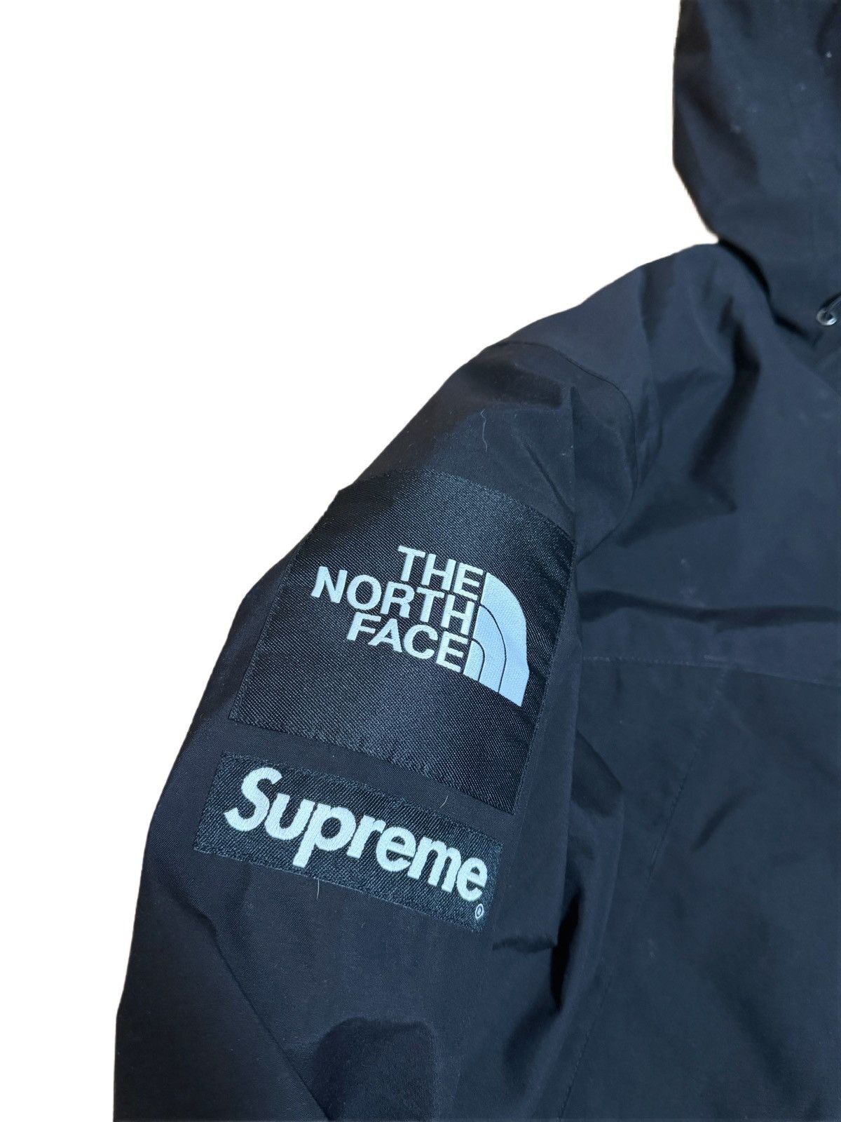 Supreme × The North Face 🔥Supreme x The North Face S Logo Mountain Jacket/Windbreaker Size US M / EU 48-50 / 2 - 7 Thumbnail
