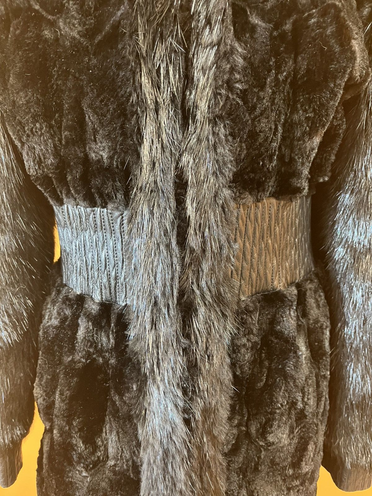 Yves Saint Laurent Yves Saint Laurent fur coat Size M / US 6-8 / IT 42-44 - 2 Thumbnail