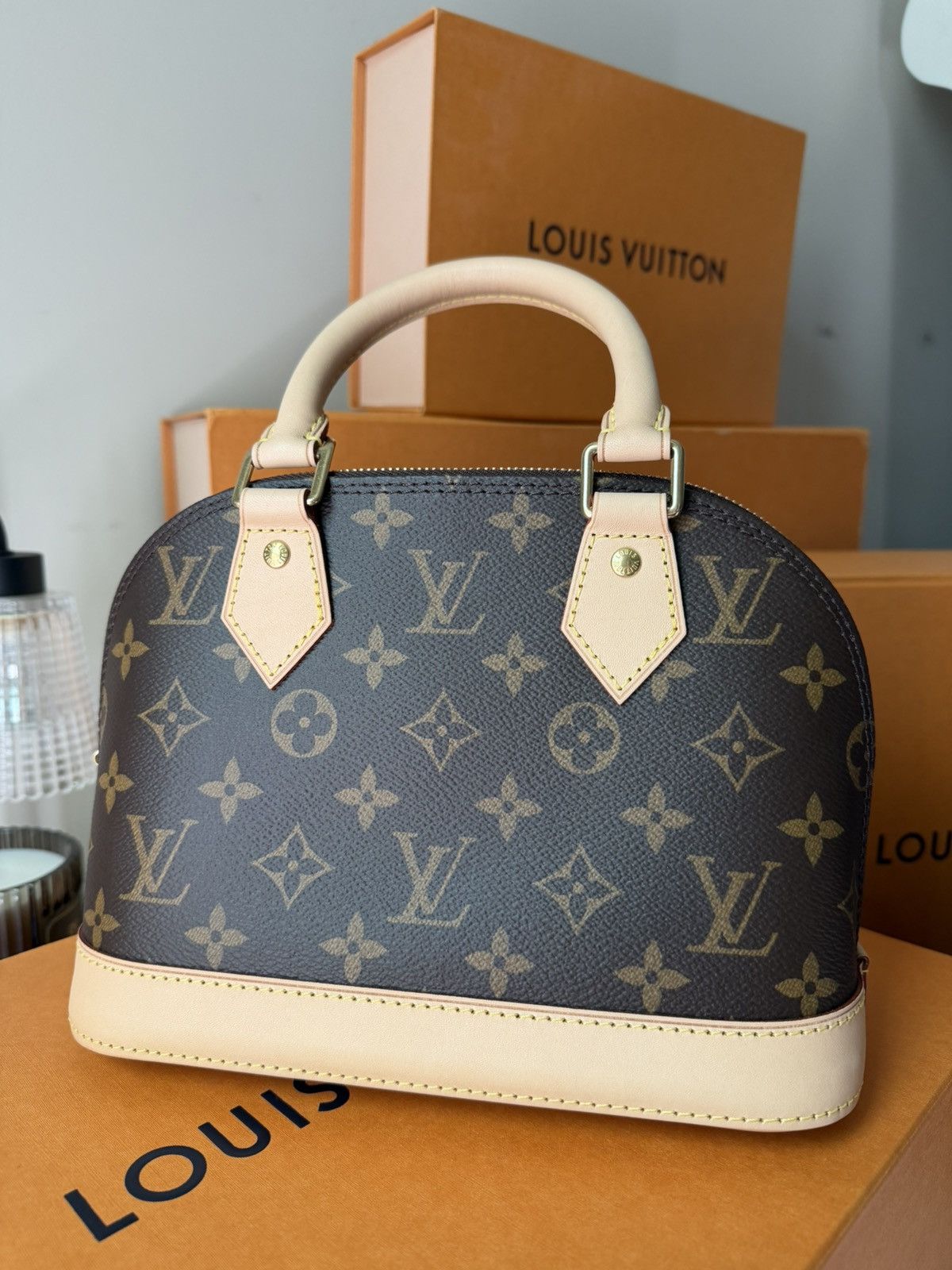 Louis Vuitton Louis Vuitton ALMA BB on SALE Size ONE SIZE - 5 Thumbnail