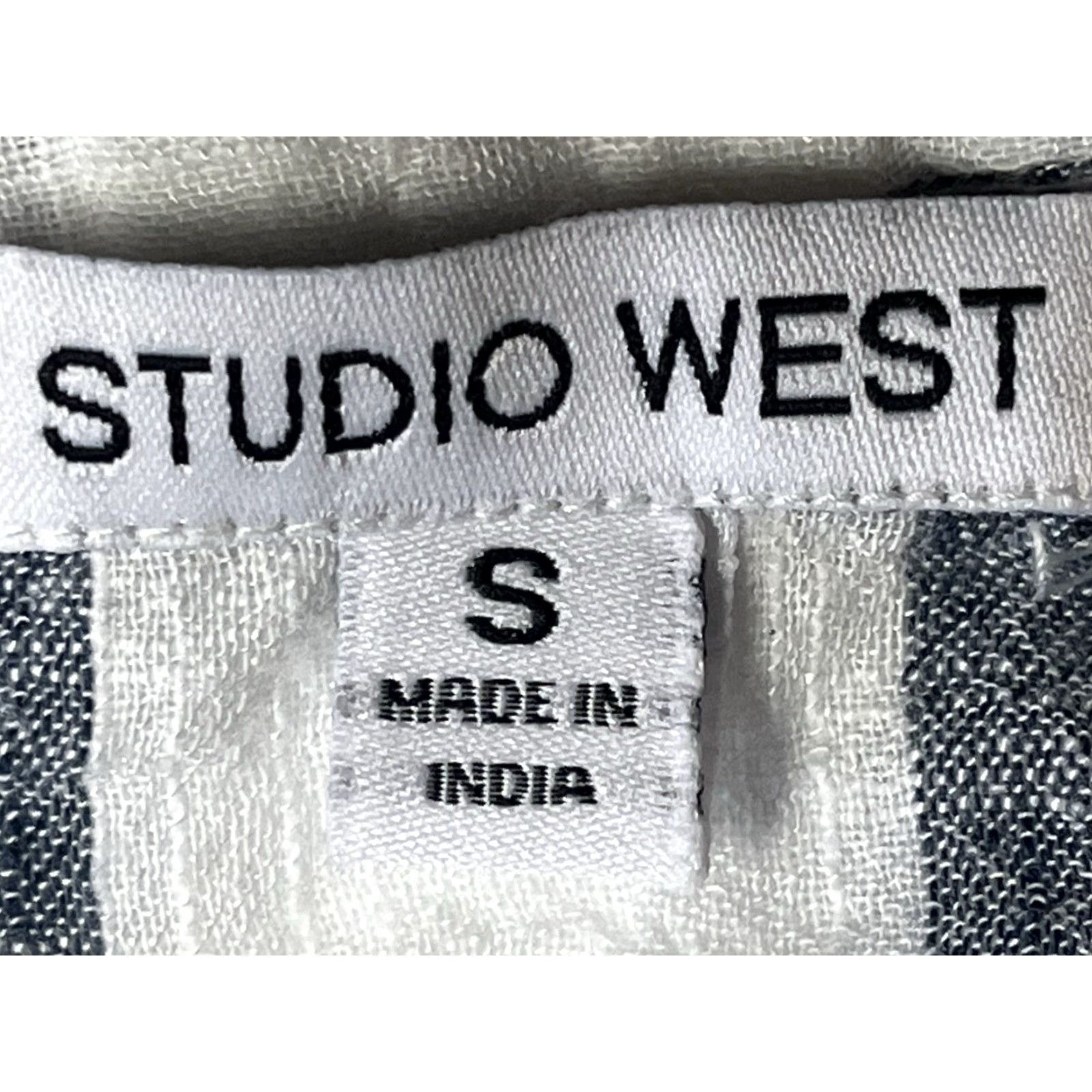 Vintage Studio West Blouse Top Womens S Gray White Striped High Low Slit V Neck Size S / US 4 / IT 40 - 5 Thumbnail