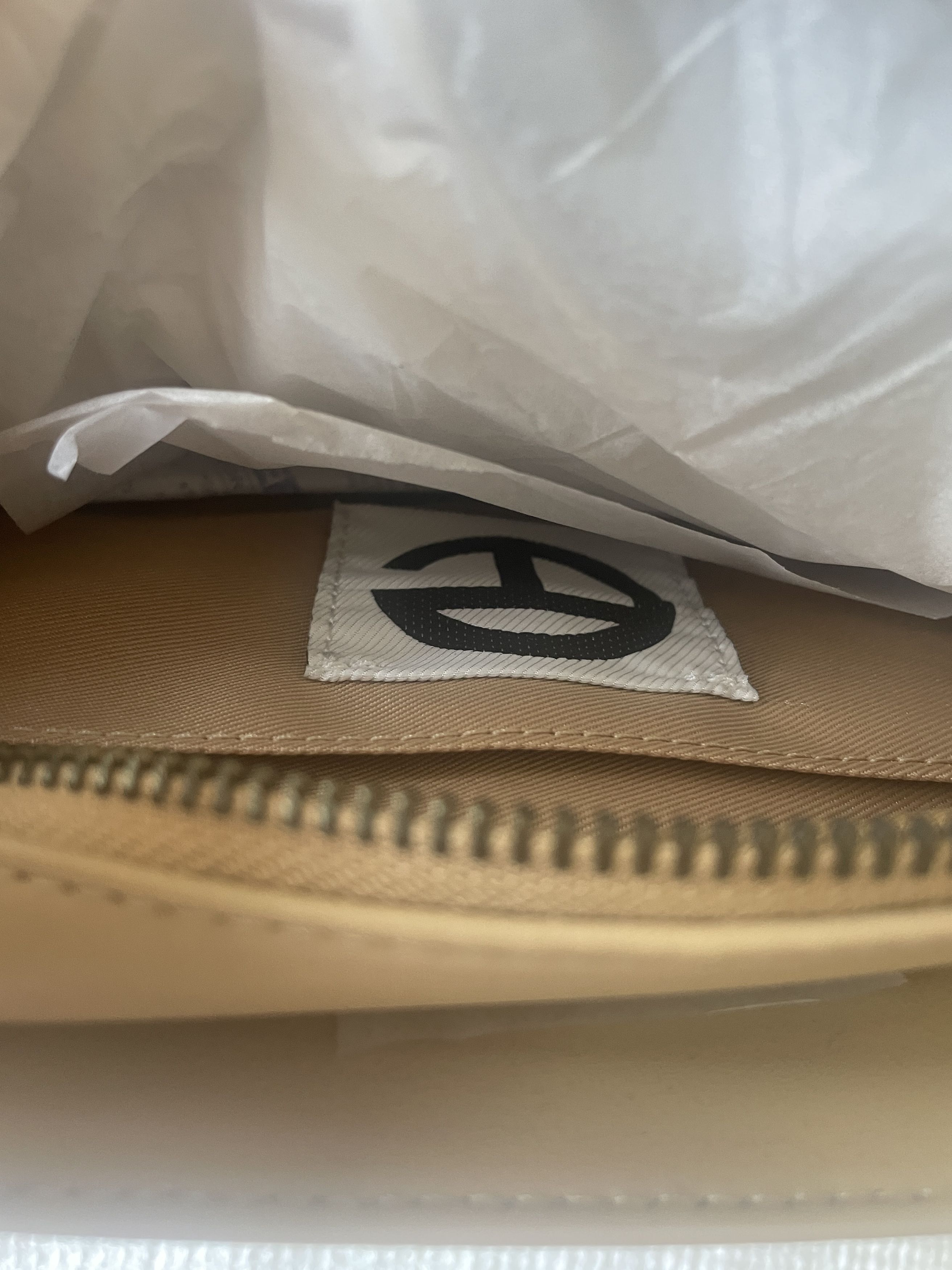 Telfar RARE Round Telfar Circle Bag in Cream Size ONE SIZE - 7 Thumbnail