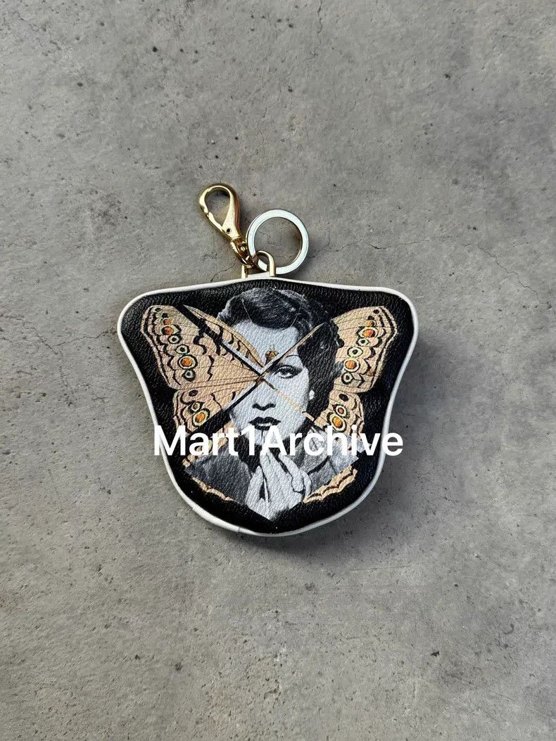 Undercover Undercover Keychain Zipper Pendant Printed Change Purse Size ONE SIZE - 1 Thumbnail