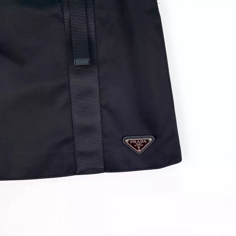 Prada Prada Black Triangle Logo Casual Skirt-2506 Size 39" - 4 Thumbnail