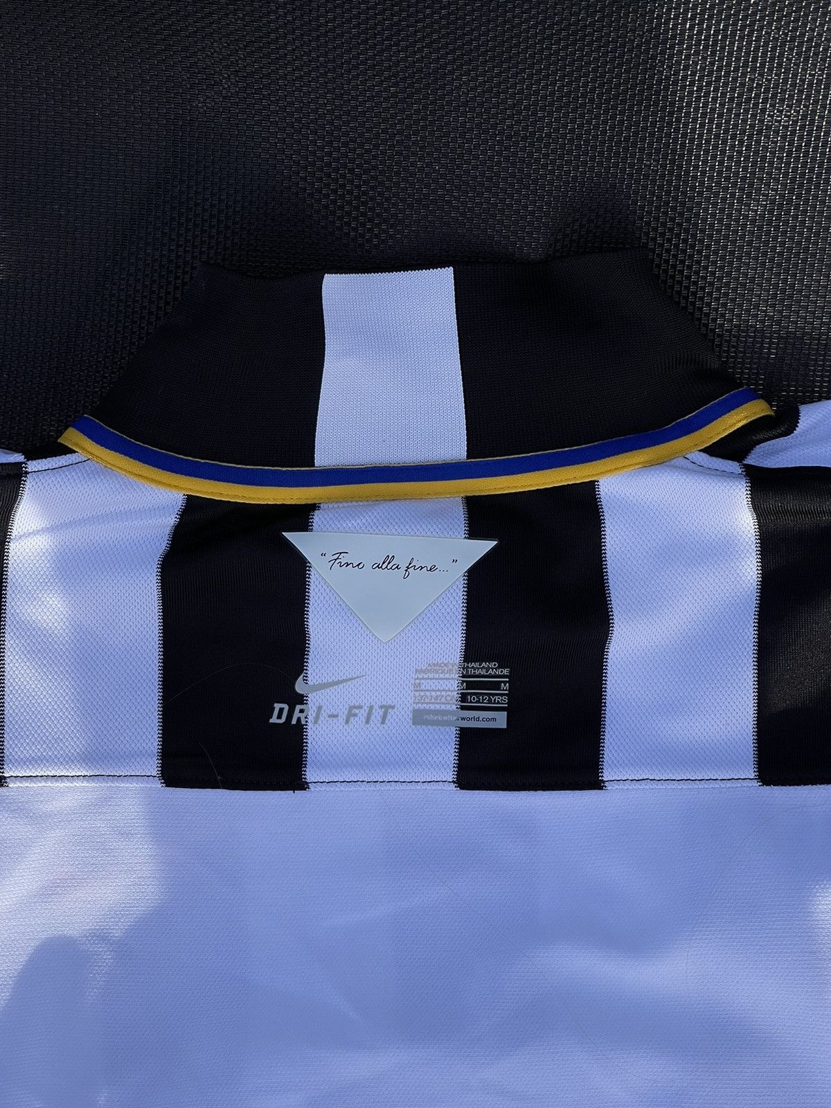 Other Y2K Nike Juventus vintage soccer jersey Size S / US 4 / IT 40 - 8 Thumbnail