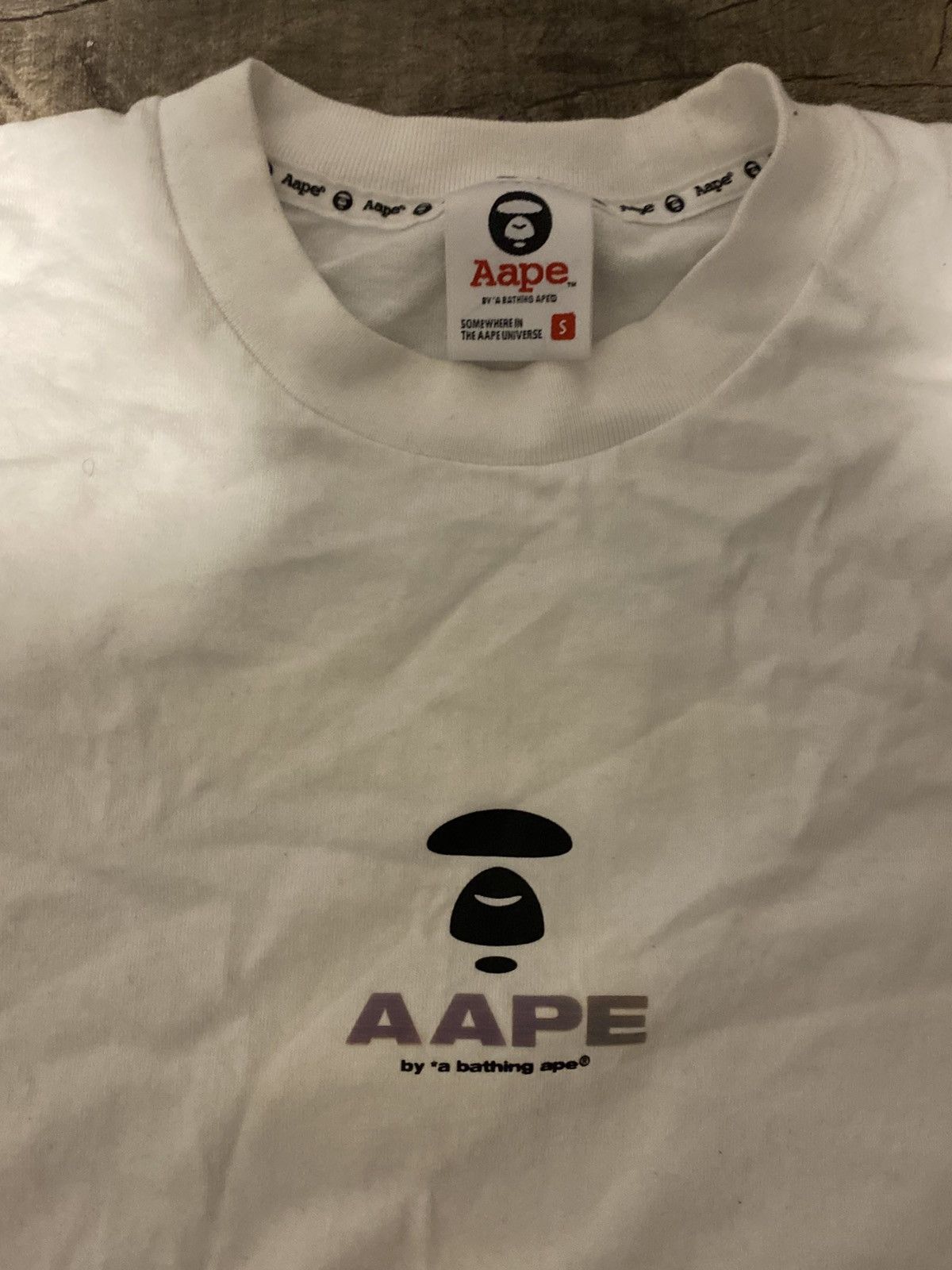 Aape × Bape White holographic Aape t-shirt Size US S / EU 44-46 / 1 - 2 Thumbnail