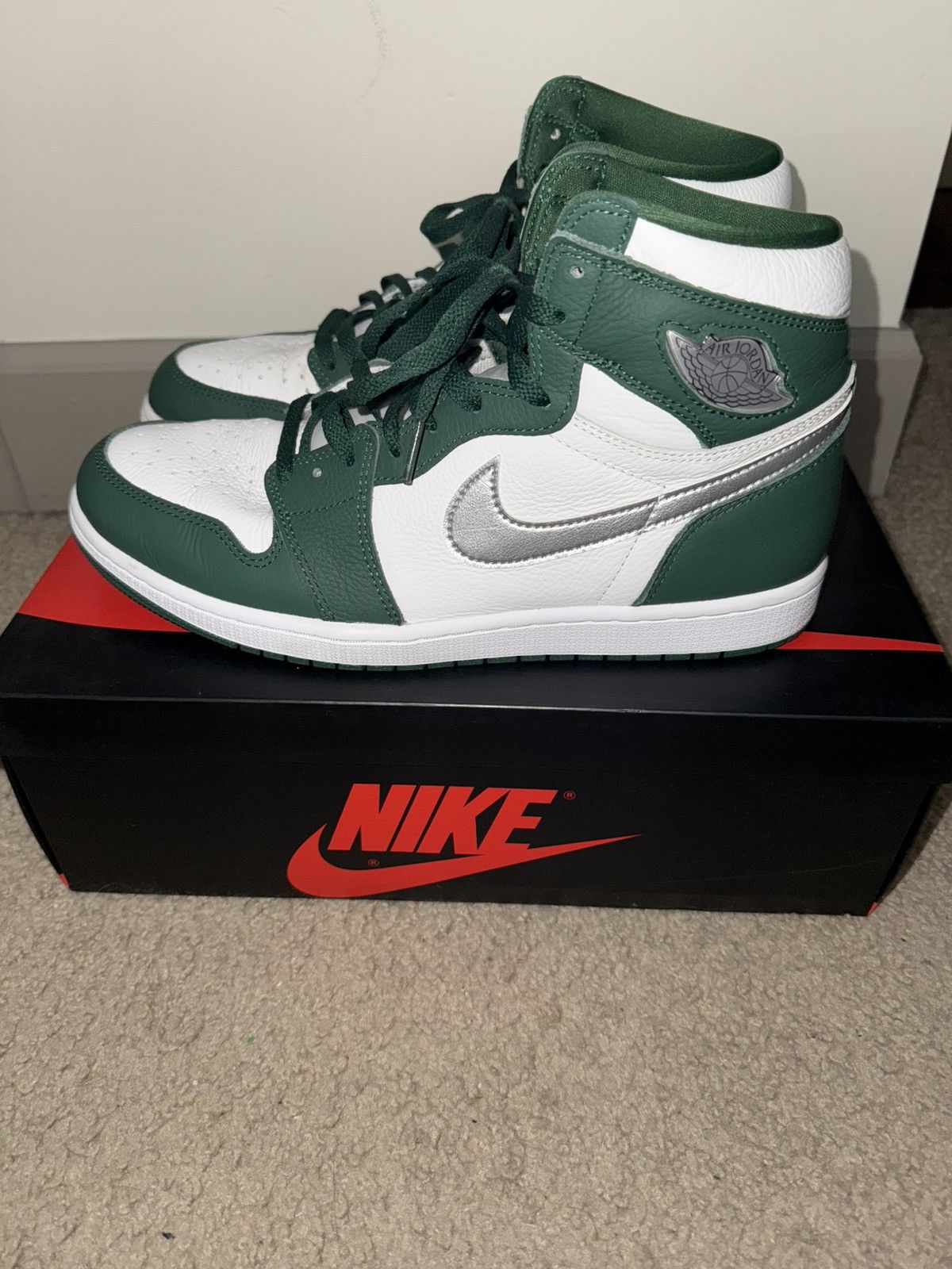 Jordan Brand × Nike Jordan 1 High Gorge Green Size US 11 / EU 44 - 3 Thumbnail