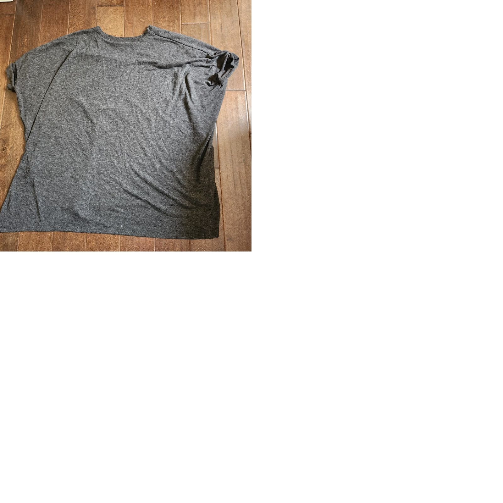 Vintage Chico's Women's Gray Heathered V-Neck Shirt - 2XL Plus Regular Short Sleeve Pullover T-Shirt, Gray, Polyester Rayon Spandex, Machine Washable Size XXL / US 16-18 / IT 52-54 - 10 Thumbnail
