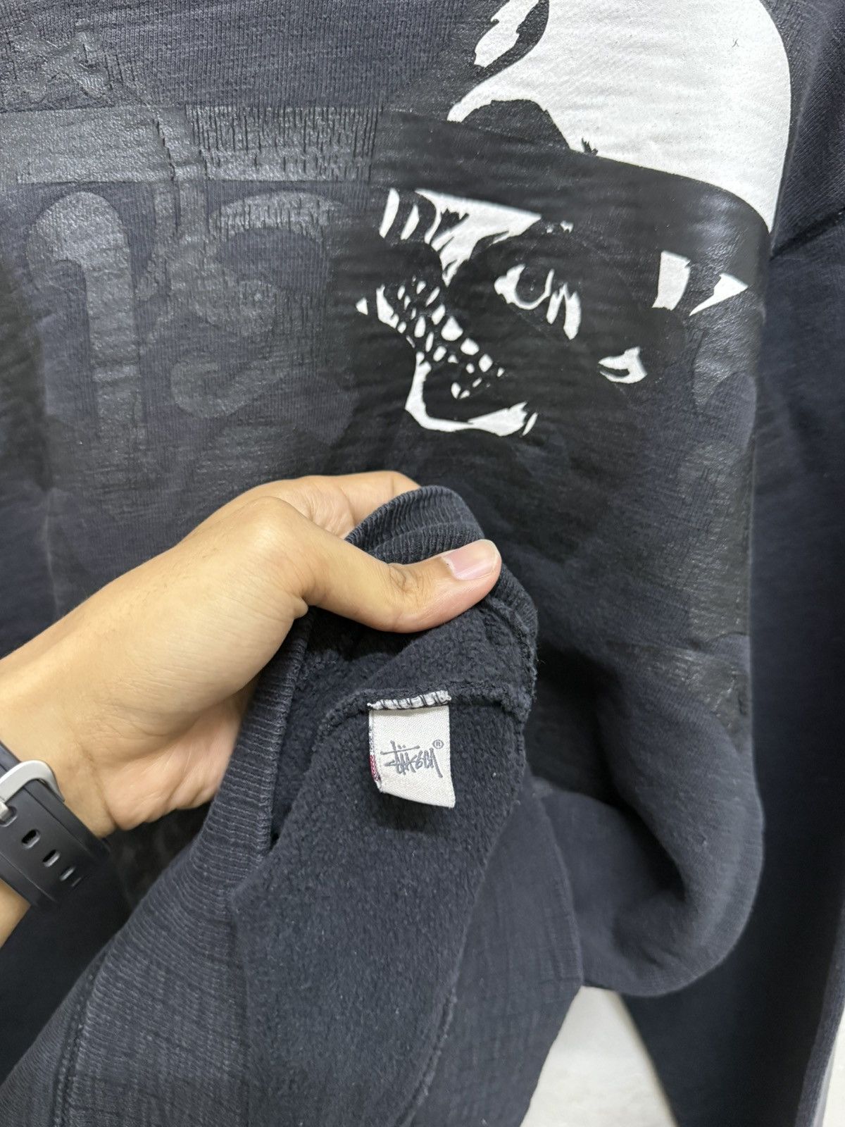 Stussy 2000s Stussy Bone And Skulls Gothic Crewneck Size US L / EU 52-54 / 3 - 11 Thumbnail