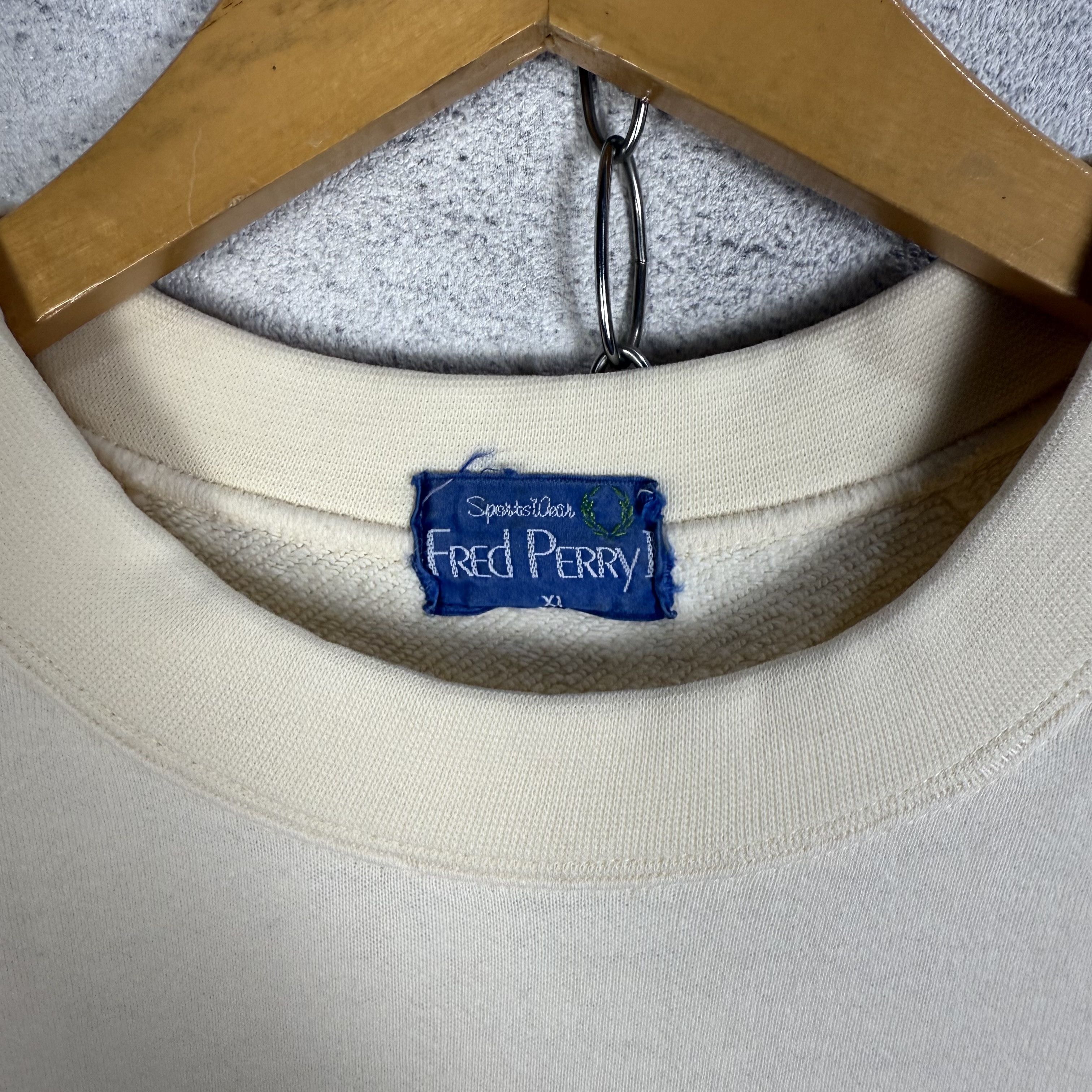 Fred Perry Vintage Fred Perry Raglan Sweatshirt Size US M / EU 48-50 / 2 - 6 Thumbnail