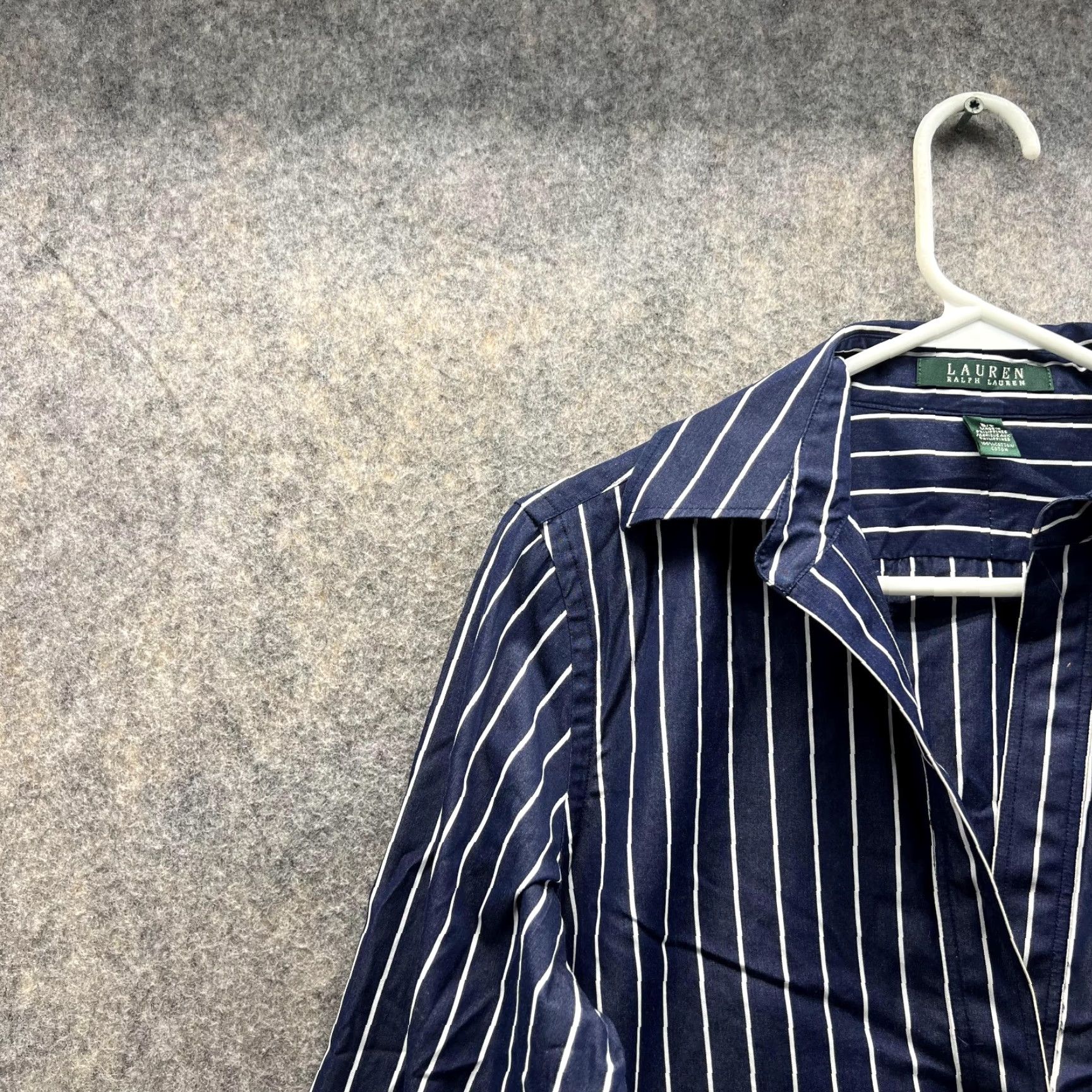 Ralph Lauren VINTAGE? No. Lauren Ralph Lauren Shirt Women Small Blue White Striped Long Sleeve Collared Pullover Casual Shirt Size S / US 4 / IT 40 - 3 Thumbnail
