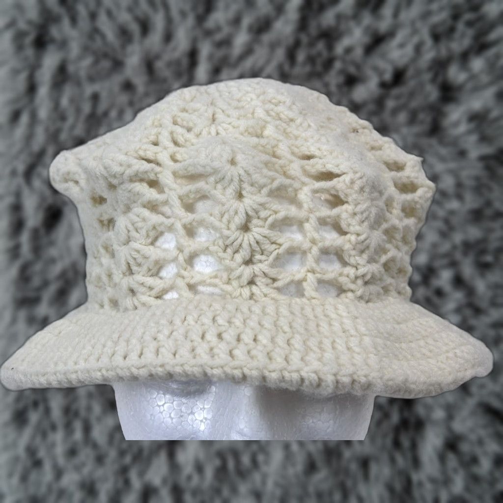 Vintage Betmar 1970s Off White Acrylic Hat 624 1960s Betmar Cream Straw Breton Hat | Classic Summer Style main image 4