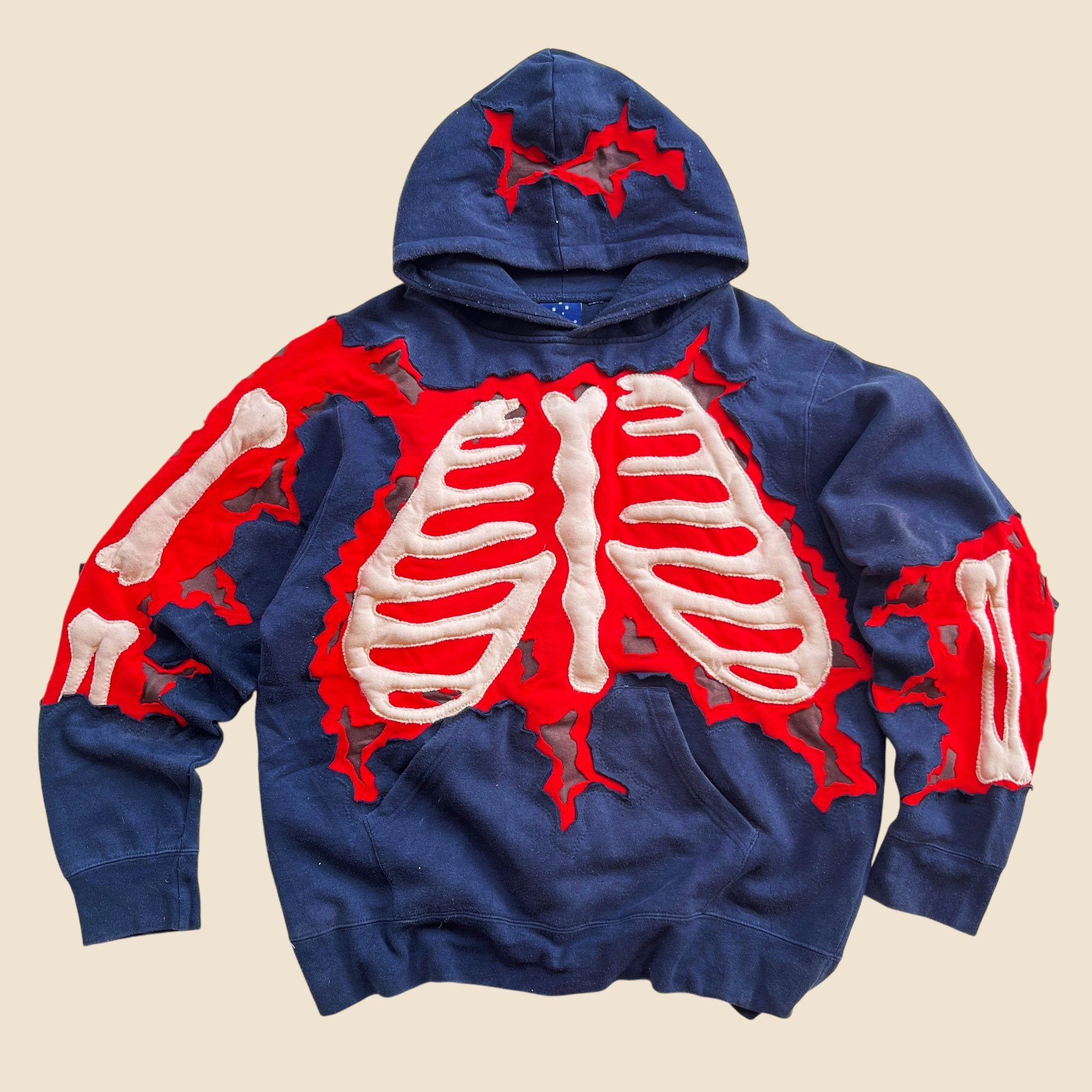 Handmade × Japanese Brand 1 OF 1 REWORKED CRACKY 3D PUFF BONES HOODIE SIZE L / XL Size US L / EU 52-54 / 3 - 1 Thumbnail