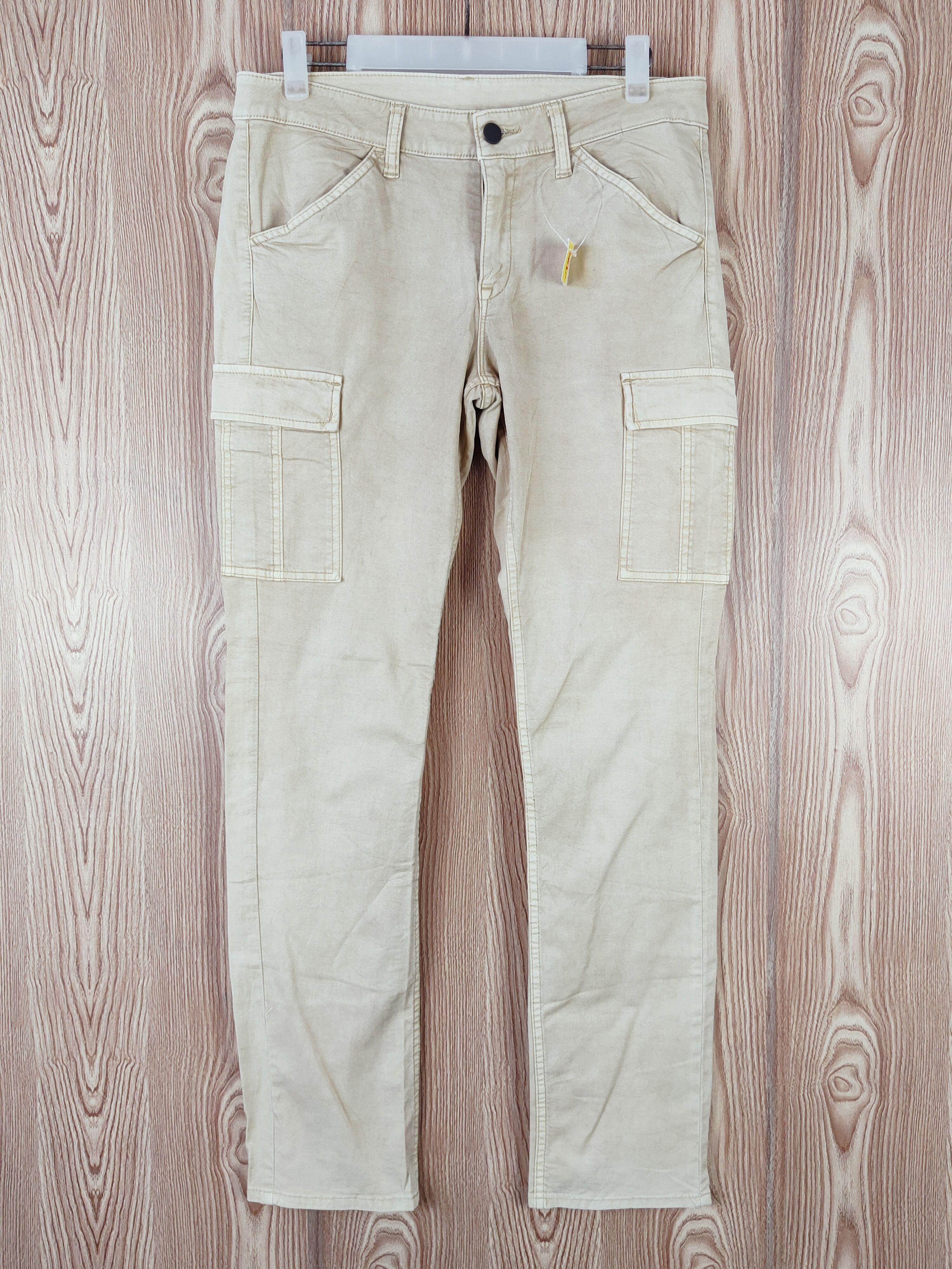 Japanese Brand Uniqlo Beige Multipocket Tactical Cargo Pants #W283 Size US 29 - 1 Thumbnail