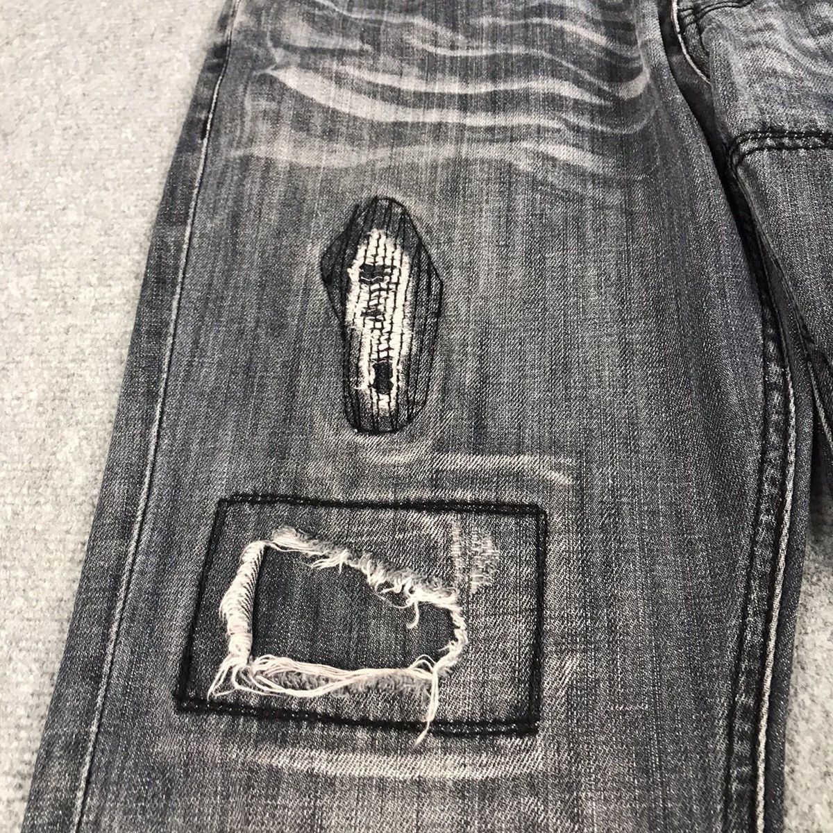 If Six Was Nine × Japanese Brand SEMANTICDESIGN RIPPED DISTRESSED BLACK FADED DENIM PANTS Size US 30 / EU 46 - 6 Thumbnail