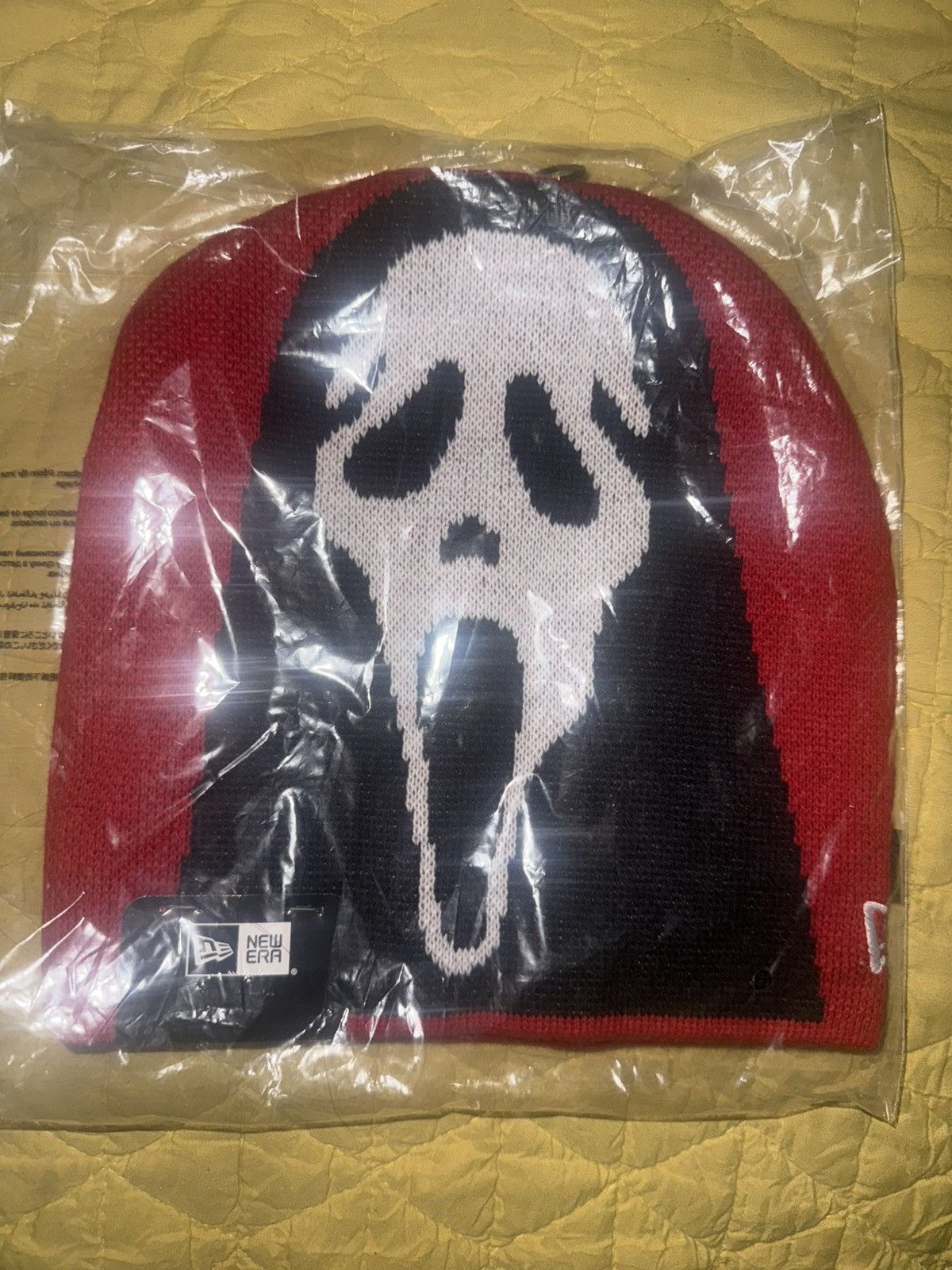 New Era × Supreme Supreme New Era Ghostface Beanie Red Size ONE SIZE - 2 Thumbnail