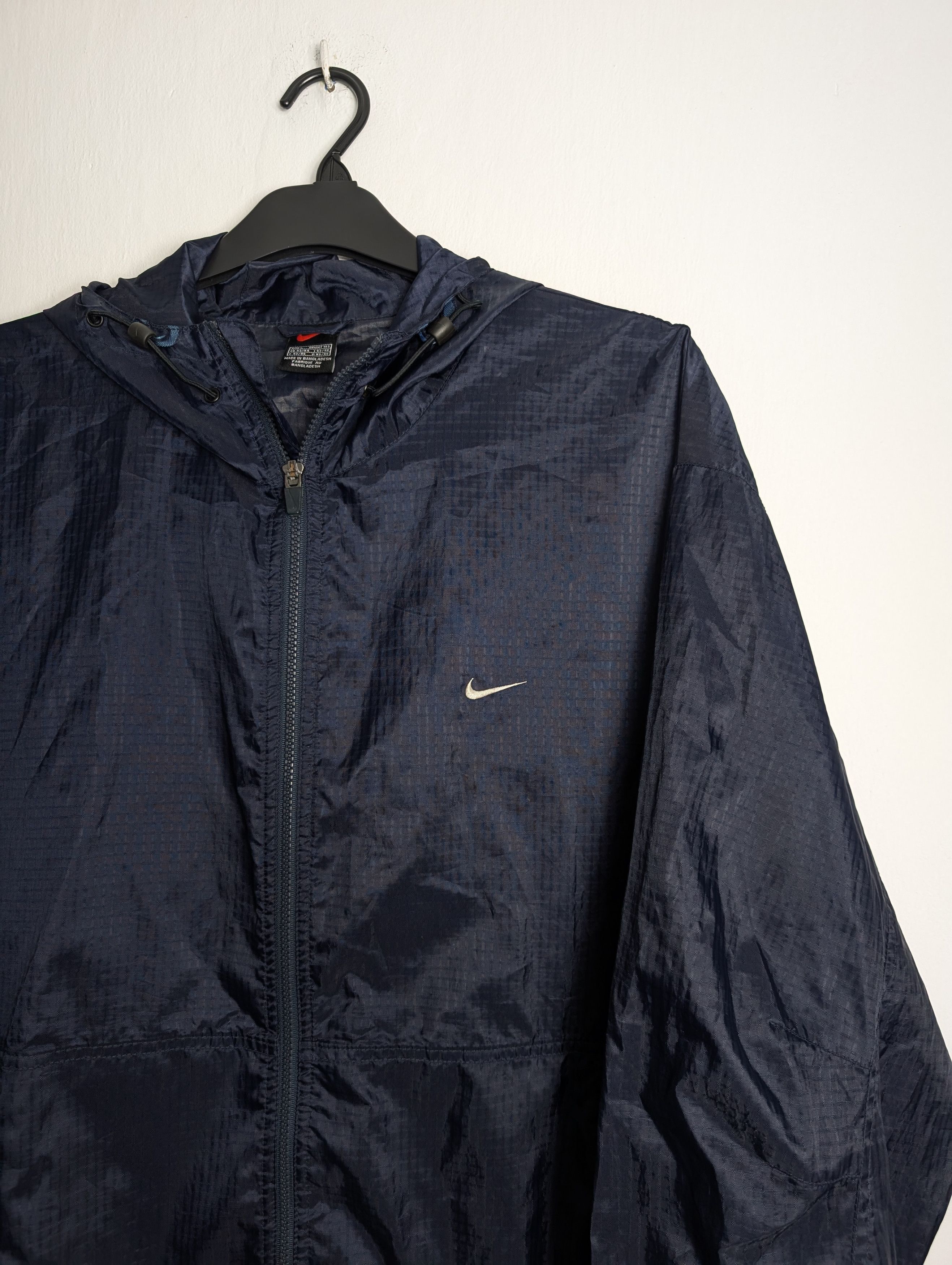 Nike × Vintage Vintage Nike 90s Windbreaker Rain Jacket Full Zip Navy Boxy Size US L / EU 52-54 / 3 - 2 Thumbnail