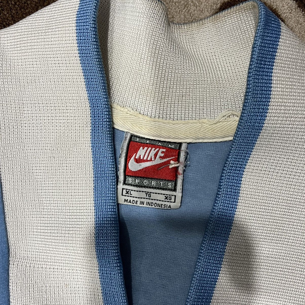 NBA Nike Team UNC VTG 90’s Warm Up Shooting Jersey Size US XL / EU 56 / 4 - 3 Thumbnail