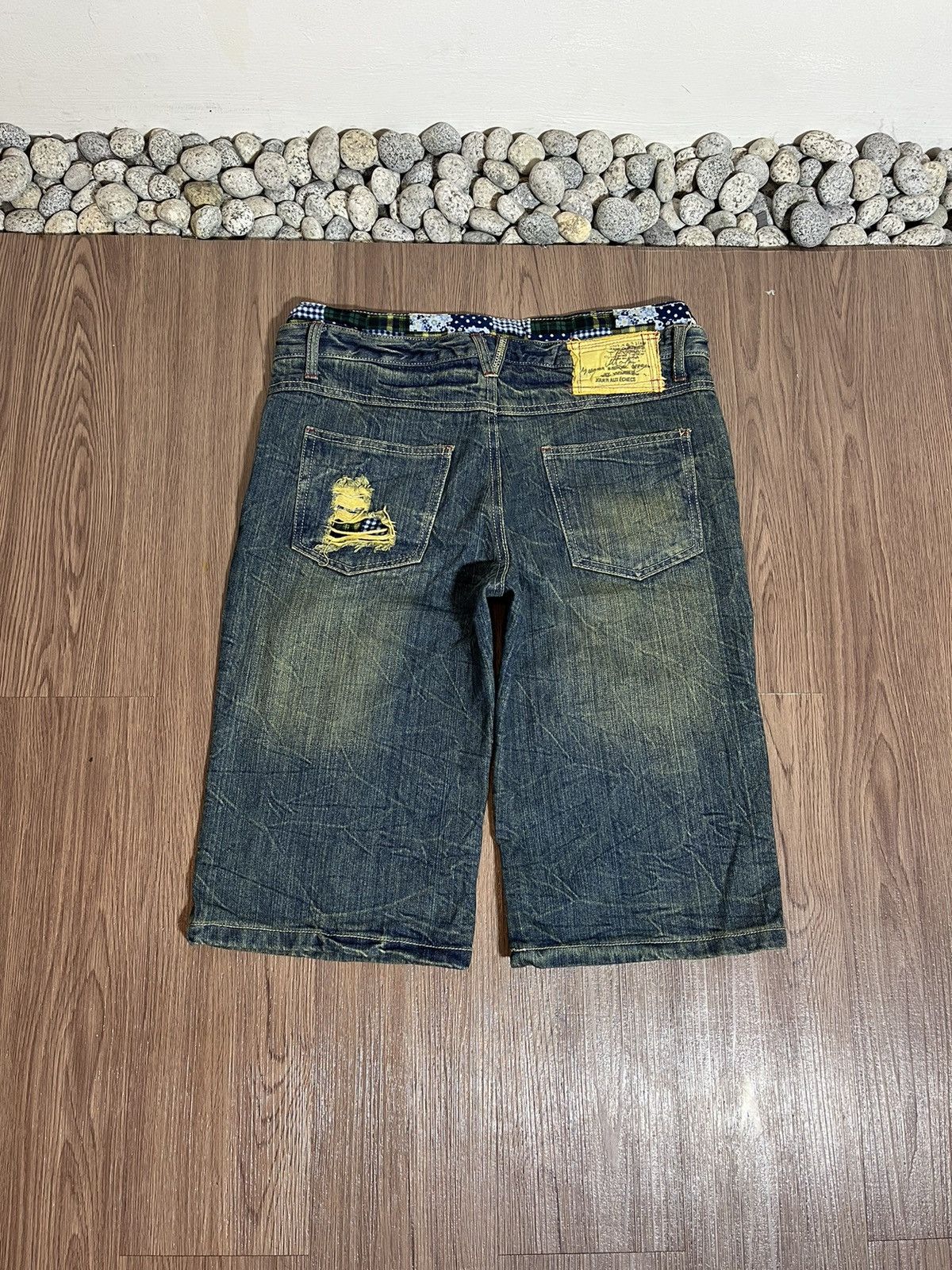 20471120 × Japanese Brand Jouer Aux Echecs double waist mudwash distressed denim jorts Size US 31 - 2 Thumbnail