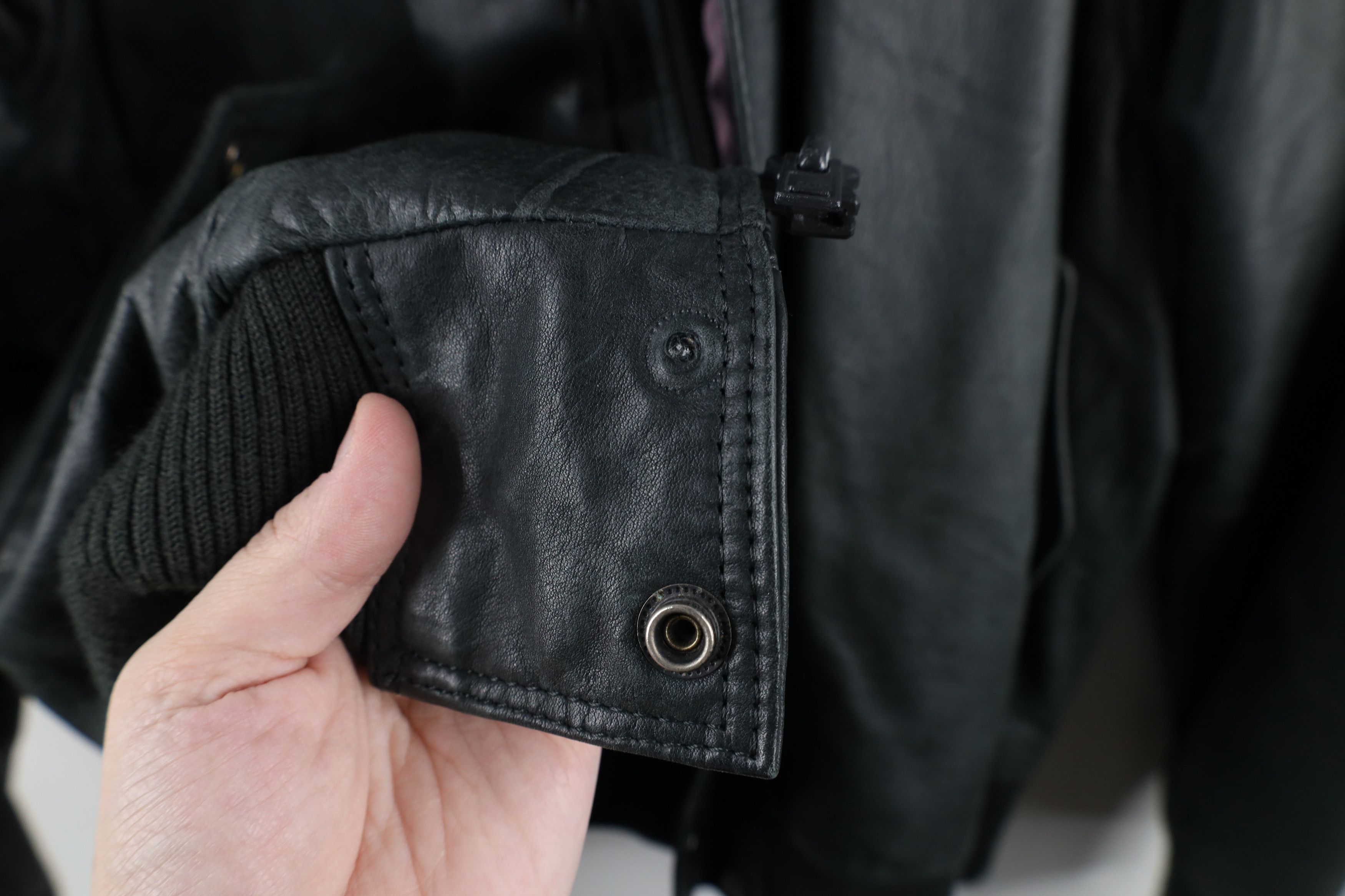 Vintage Vintage 90s Streetwear Quilted Leather Flight Bomber Jacket Size US L / EU 52-54 / 3 - 9 Thumbnail