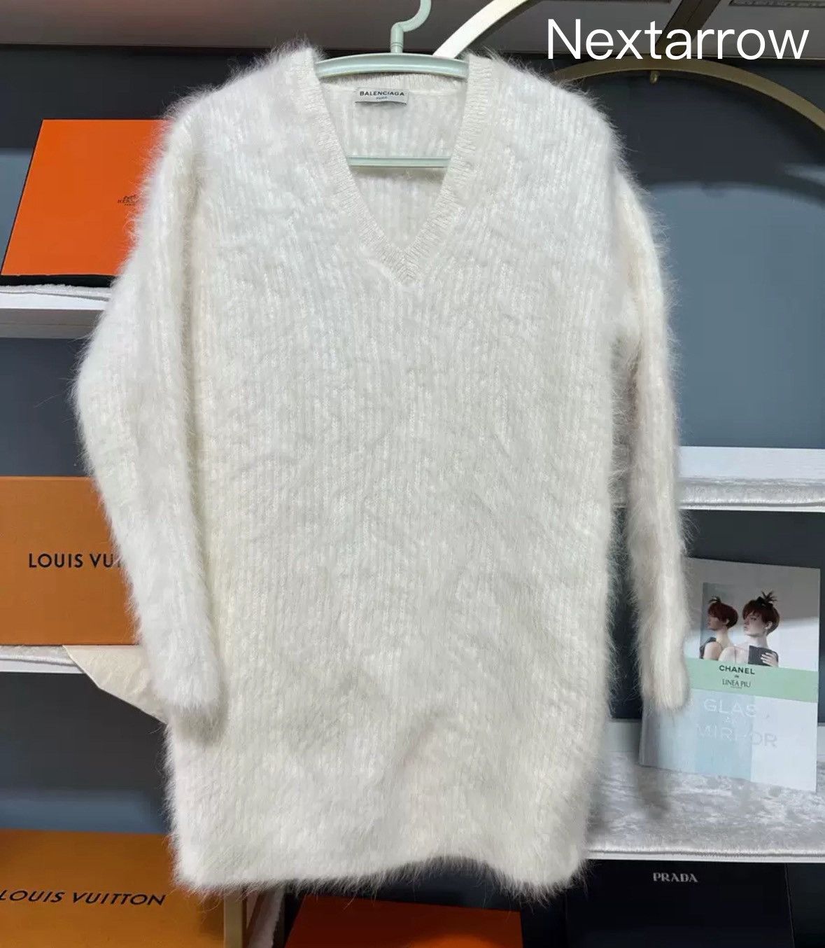 Balenciaga Balenciaga white wool mink wool sweater2412-Nextarrow Size US S / EU 44-46 / 1 - 1 Thumbnail