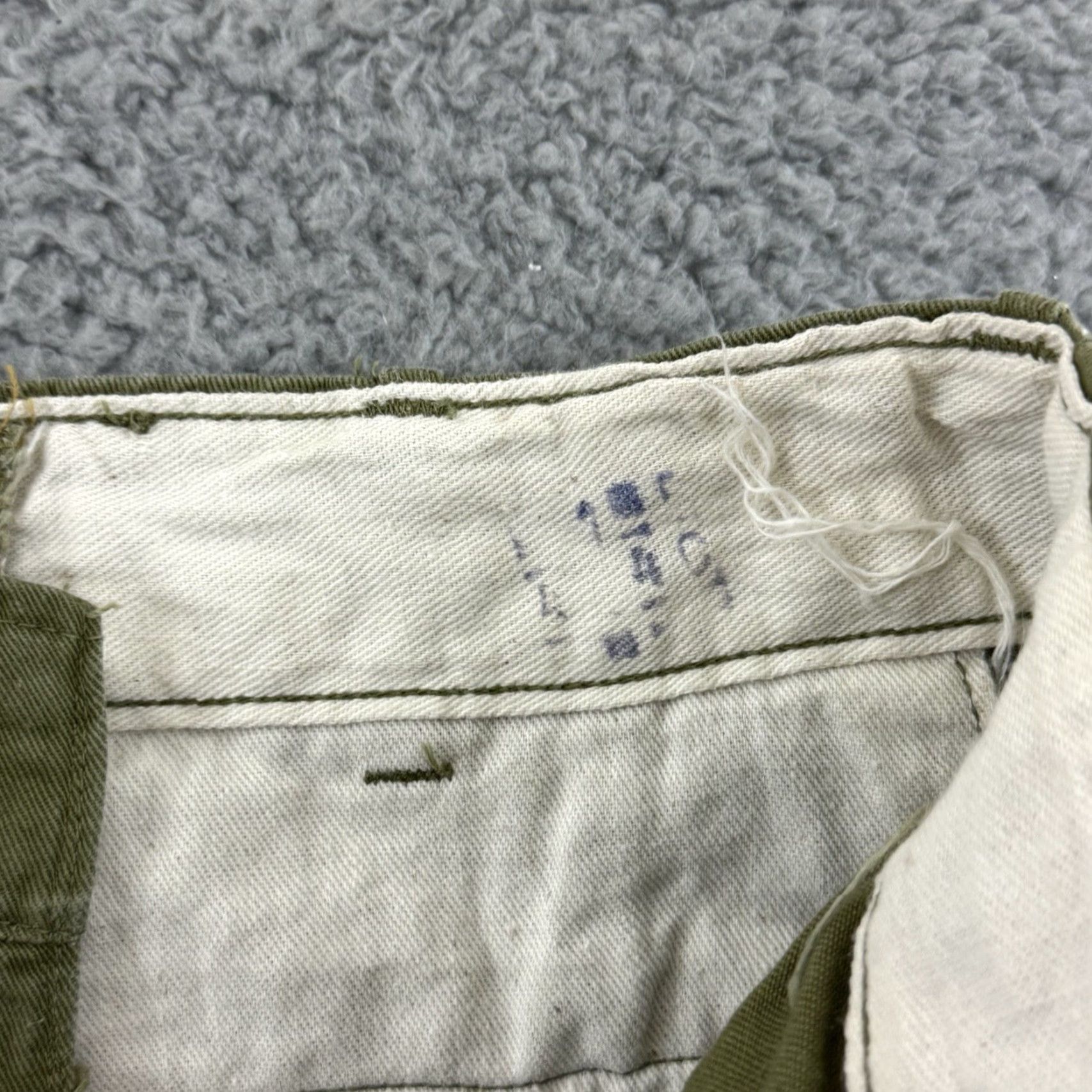Vintage VINTAGE Boy Scouts Of America Pants Mens 26x28 Green Pleated Slacks 70s Outdoor Chino Straight 80s USA Mens Size US 26 / EU 42 - 5 Thumbnail