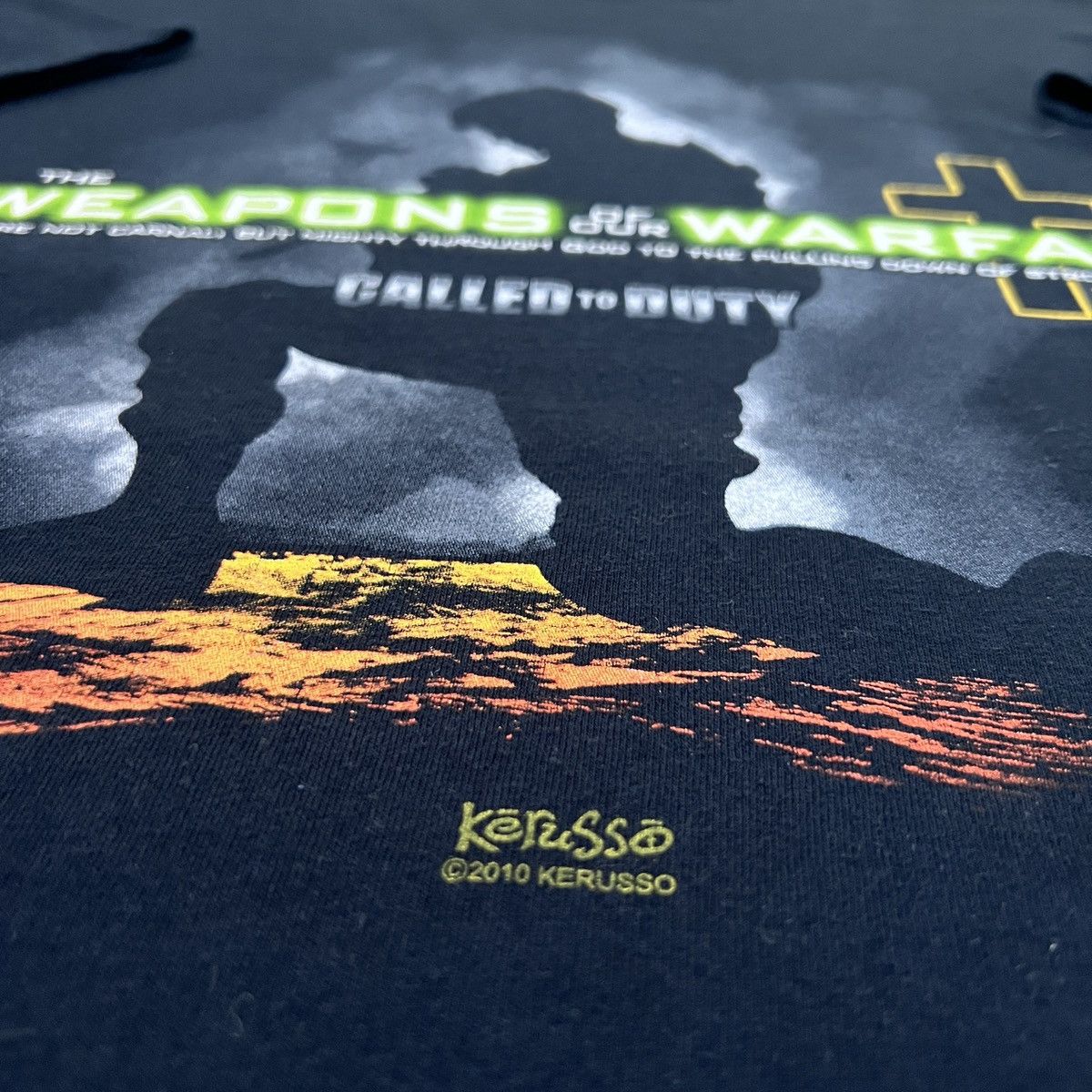 Vintage Vintage Y2K Call of Duty Parody Jesus God Bible Holy Tee XL Size US XL / EU 56 / 4 - 3 Thumbnail