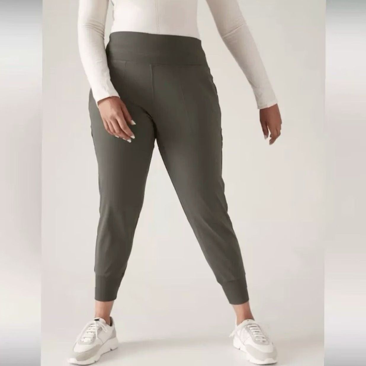 Athleta Athleta Venice Jogger Pants 3X Size Hematite Grey Size 40" / US 18 - 2 Thumbnail