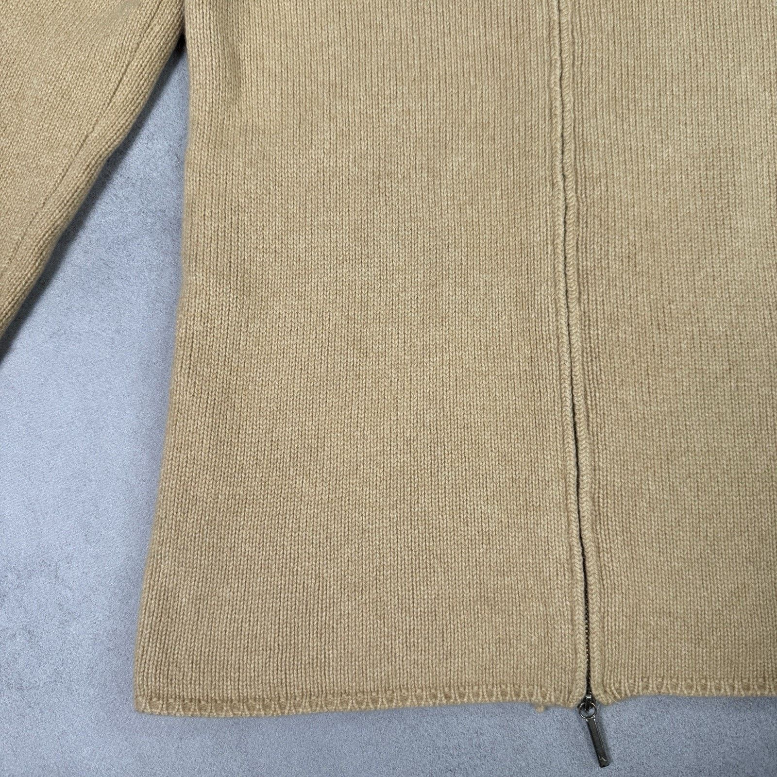 Vintage Lorena Antoniazzi Women Chashmere Zip Sweater Beige Size 44 Size M / US 6-8 / IT 42-44 - 9 Thumbnail