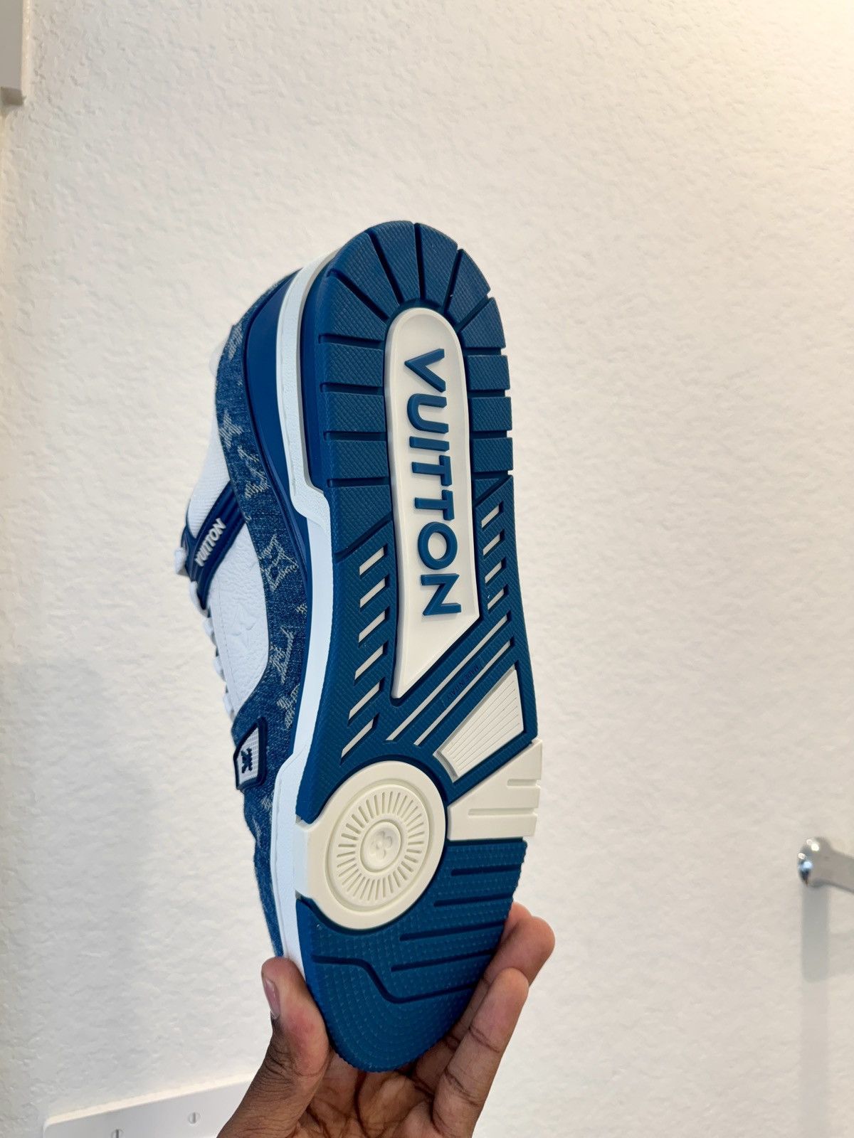 Louis Vuitton LV Trainer Sneaker Size US 10 / EU 43 - 8 Thumbnail