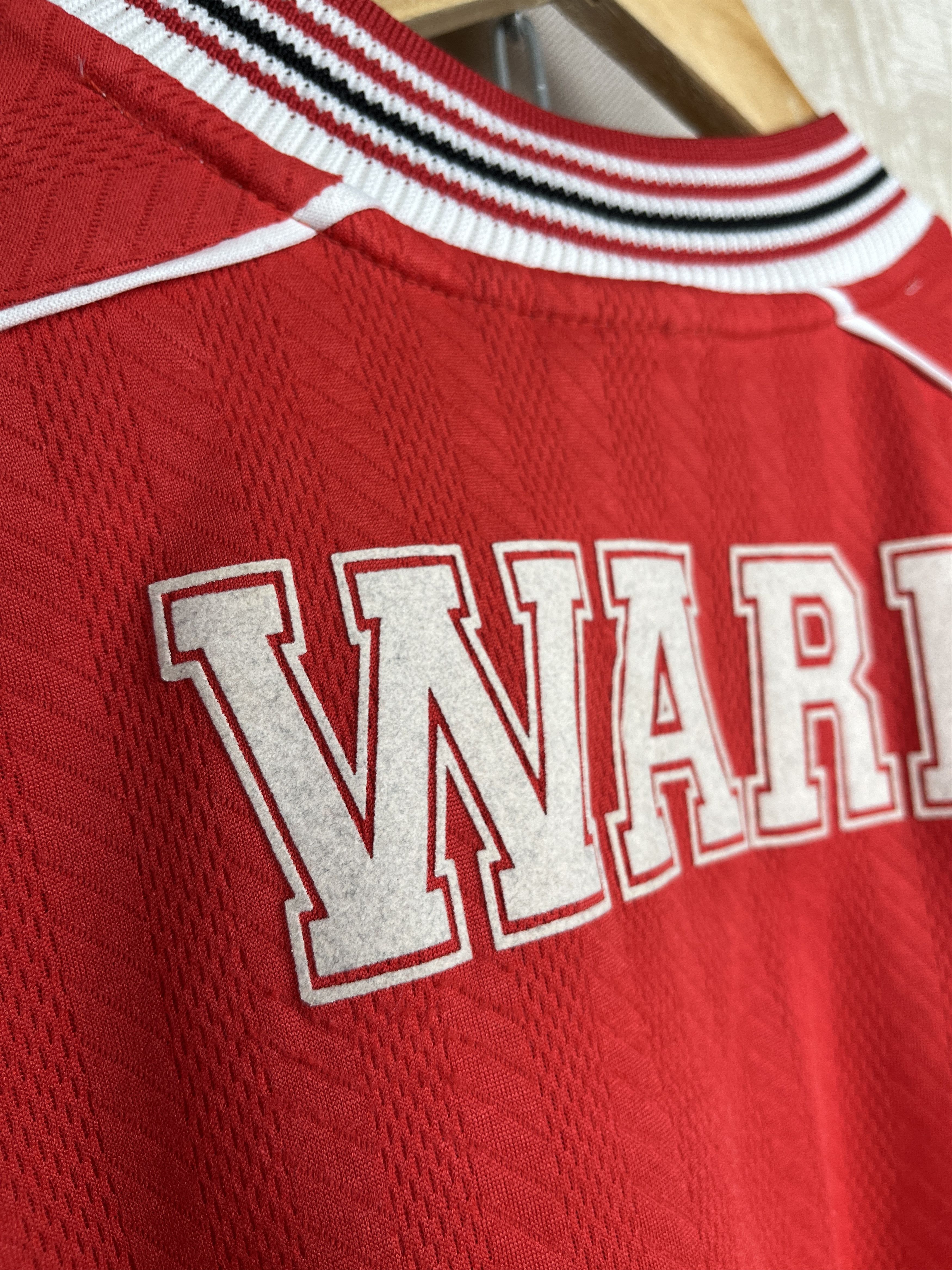 Vintage Barnsley FC WARD 1998 1999 Admiral Home Soccer Jersey Size US M / EU 48-50 / 2 - 22 Thumbnail