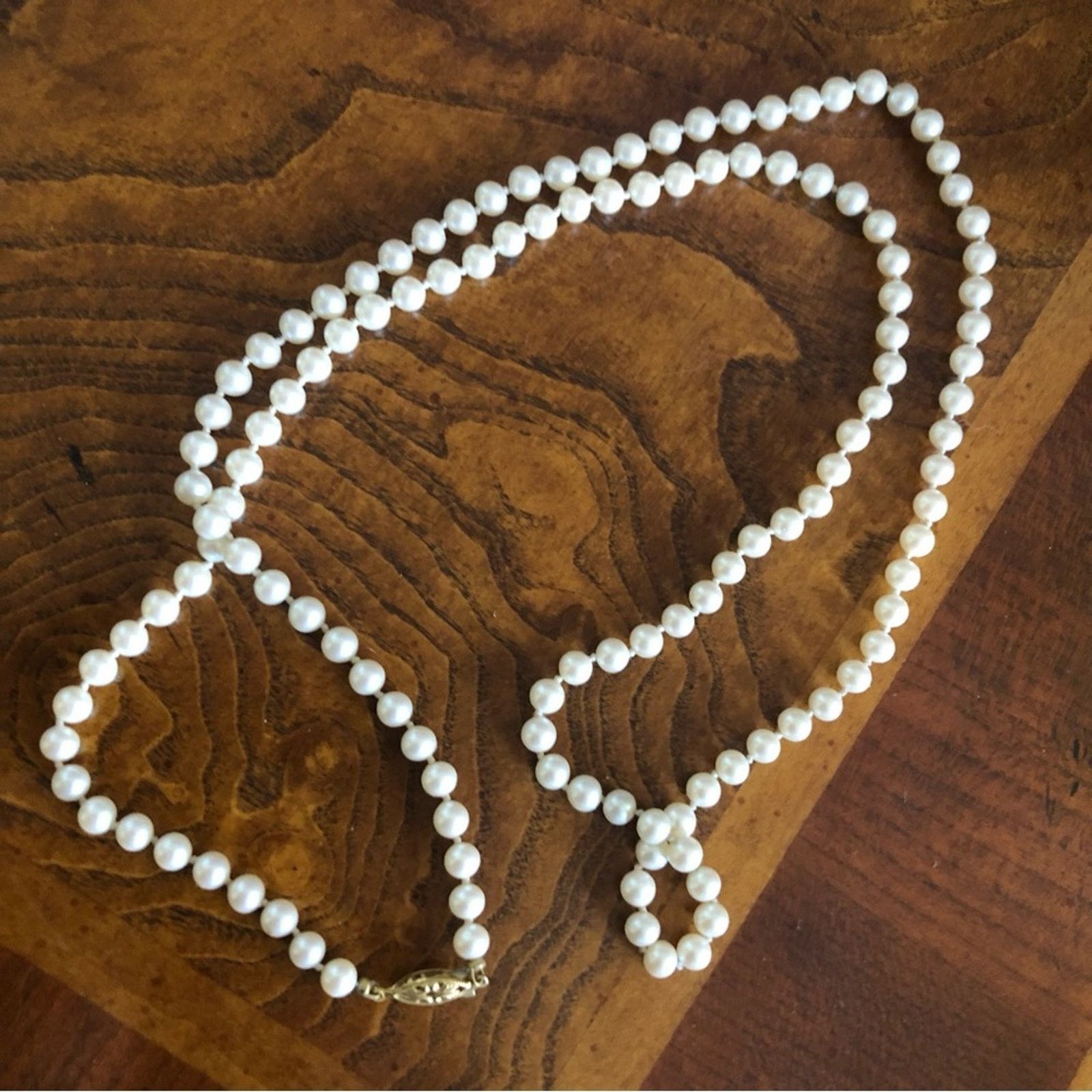 Vintage Vintage hand knotted cream glass pearl necklace Size ONE SIZE - 7 Thumbnail