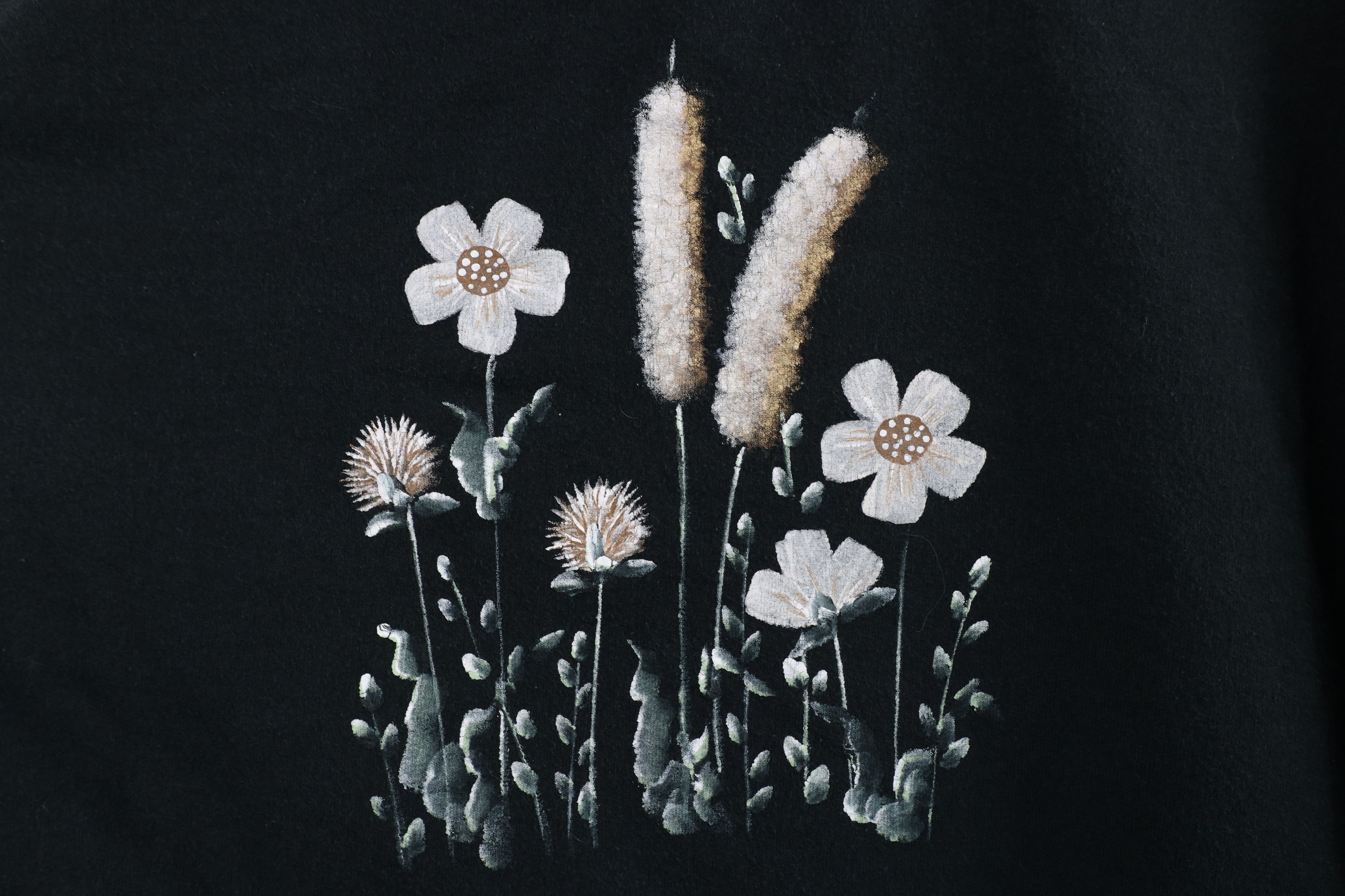 Vintage Vintage 90s Streetwear Painted Flower Crewneck Sweatshirt Size XL / US 12-14 / IT 48-50 - 4 Thumbnail