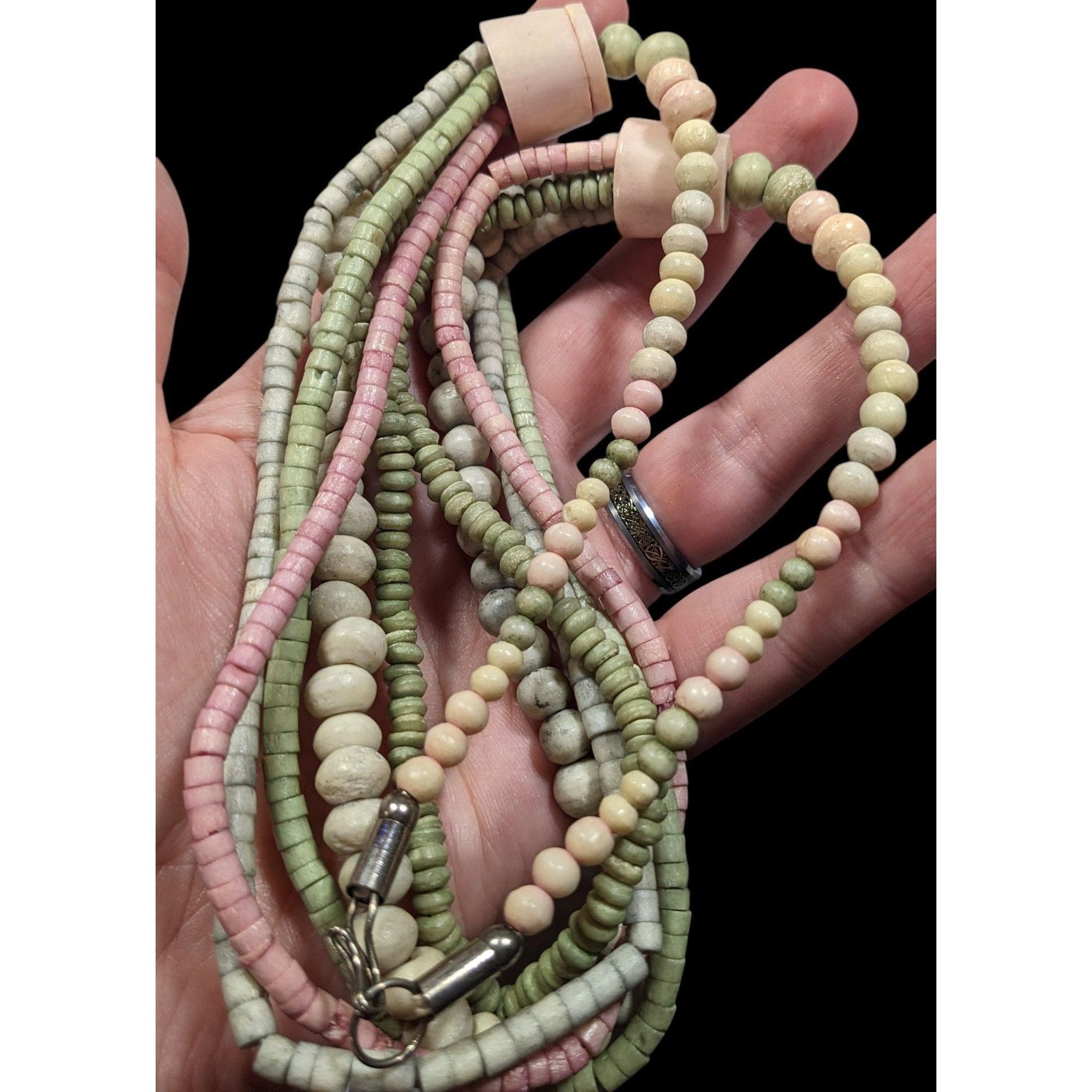 Other Vintage Pastel Pink And Green Beaded Layered Necklace Size ONE SIZE - 3 Thumbnail