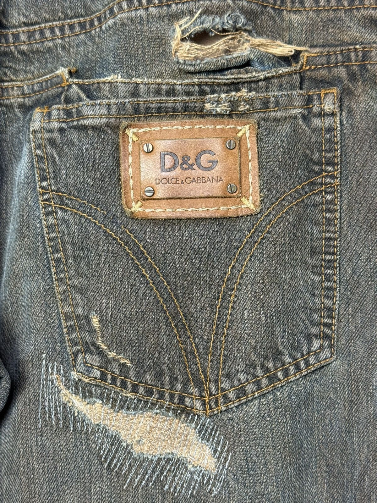 Dolce & Gabbana FW2006 Dolce & Gabbana Distressed Grey Relaxed Denim Jeans Size US 32 / EU 48 - 19 Thumbnail
