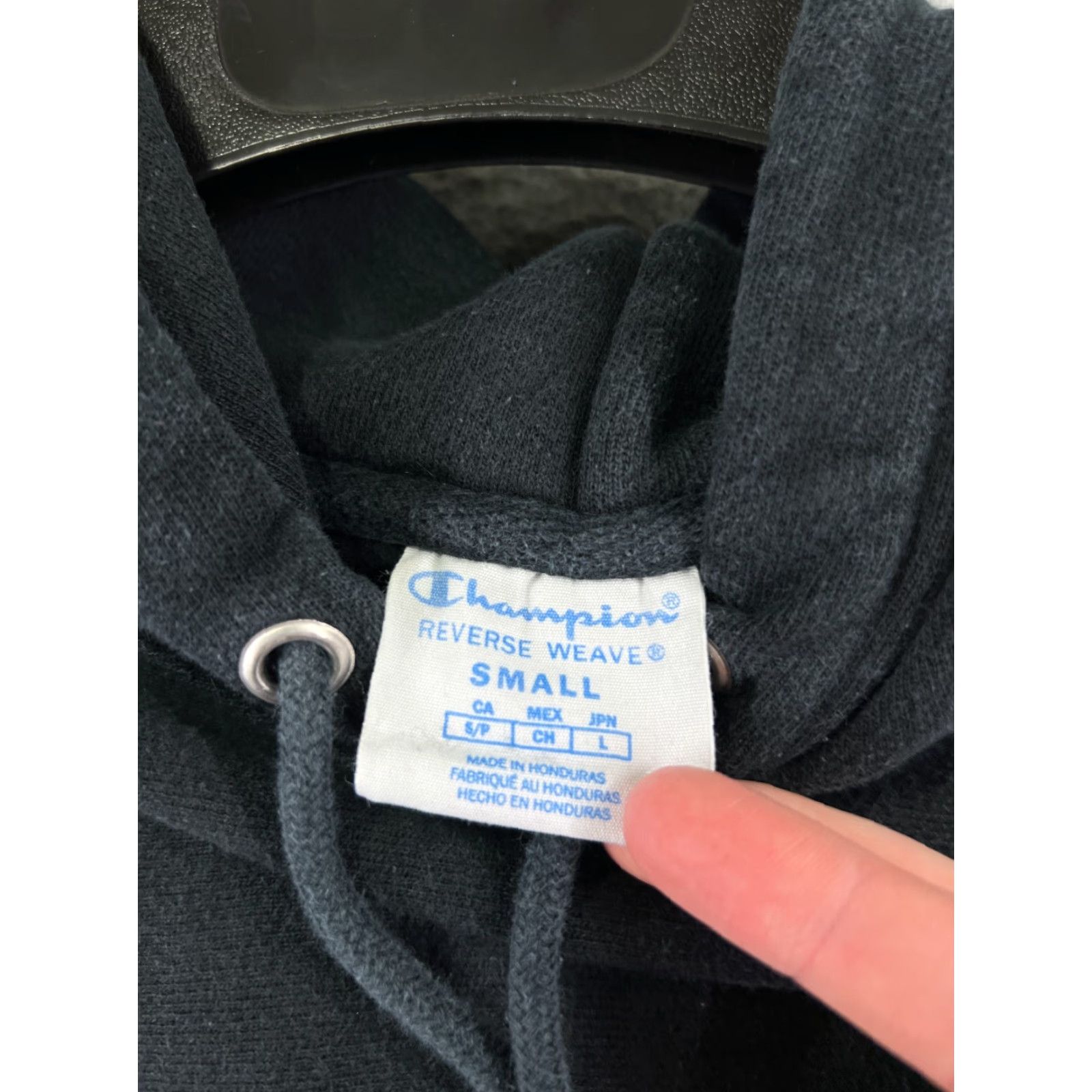 Champion Champion Hoodie Men Adult Small Black Reverse Weave Sweatshirt Logo Pullover Regular Cotton Blend Jersey Knit Size US S / EU 44-46 / 1 - 3 Thumbnail