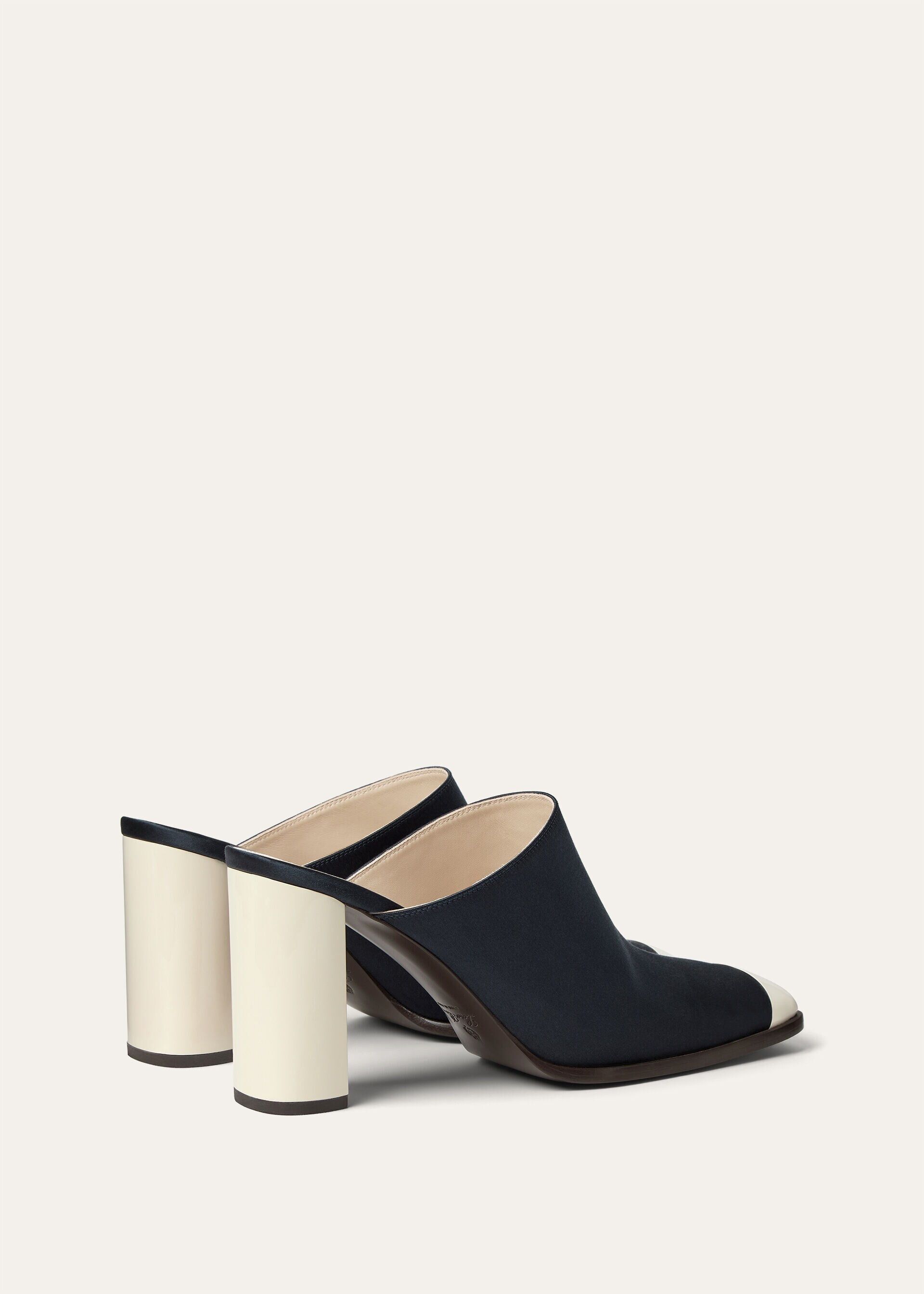 Loro Piana os11x0326 FAR1163 Alba Heeled Mules in Neon Navy Size US 7 / IT 37 - 4 Thumbnail