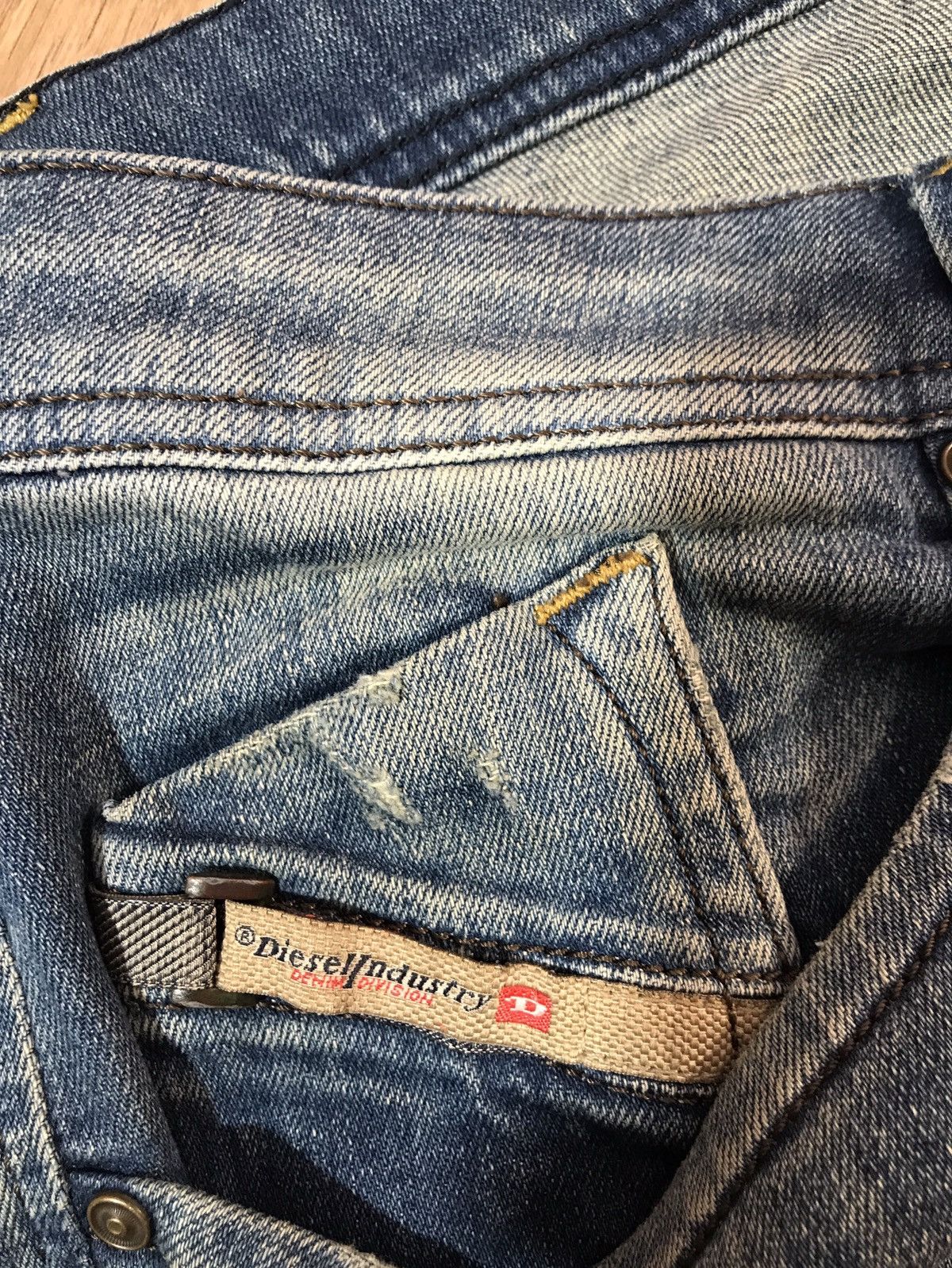 Diesel × Vintage Vintage Diesel Industry Distressed Jeans Darron size 36 Size US 36 / EU 52 - 5 Thumbnail