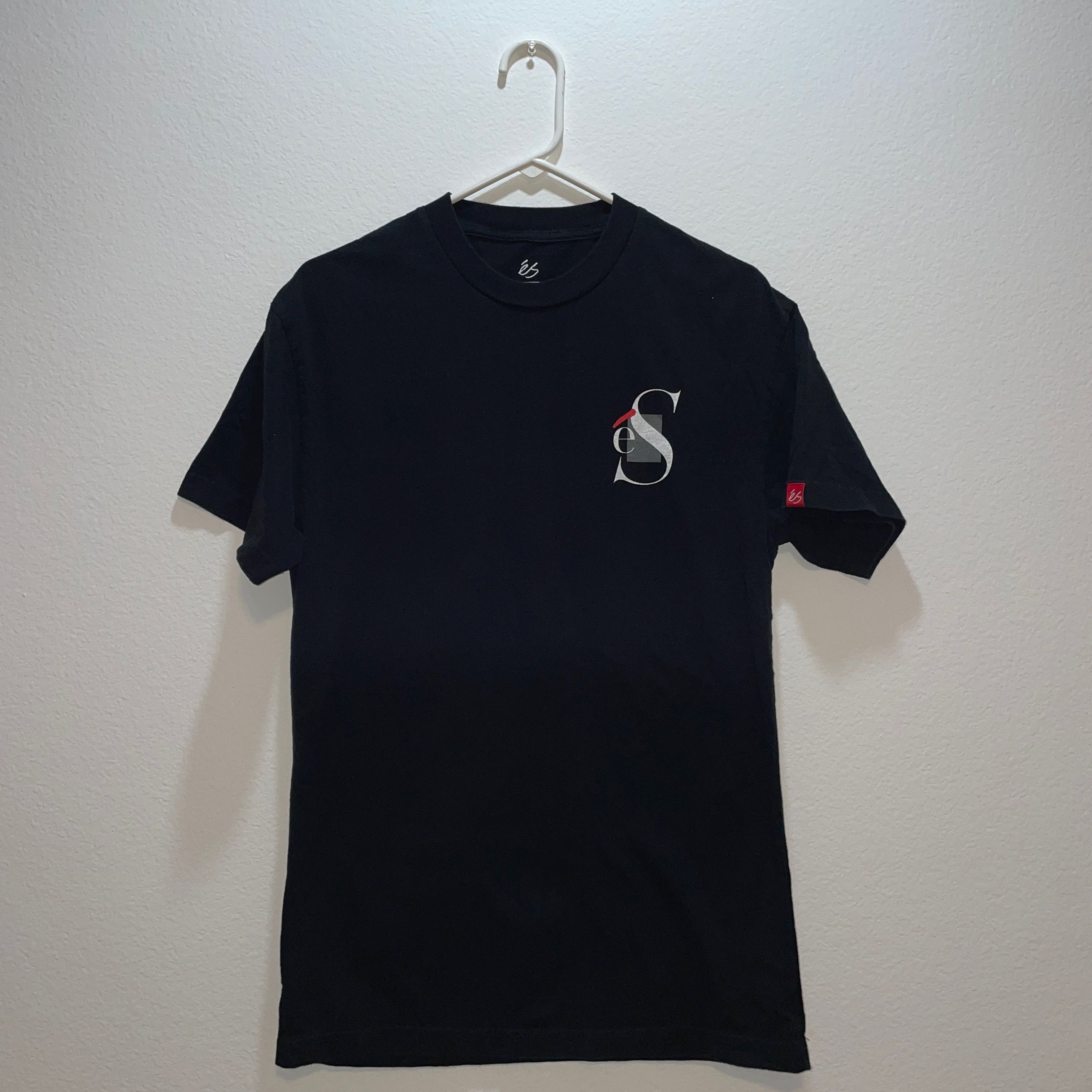 eS Vintage 90s Es skateboard shoe company shirt Size US S / EU 44-46 / 1 - 1 Thumbnail