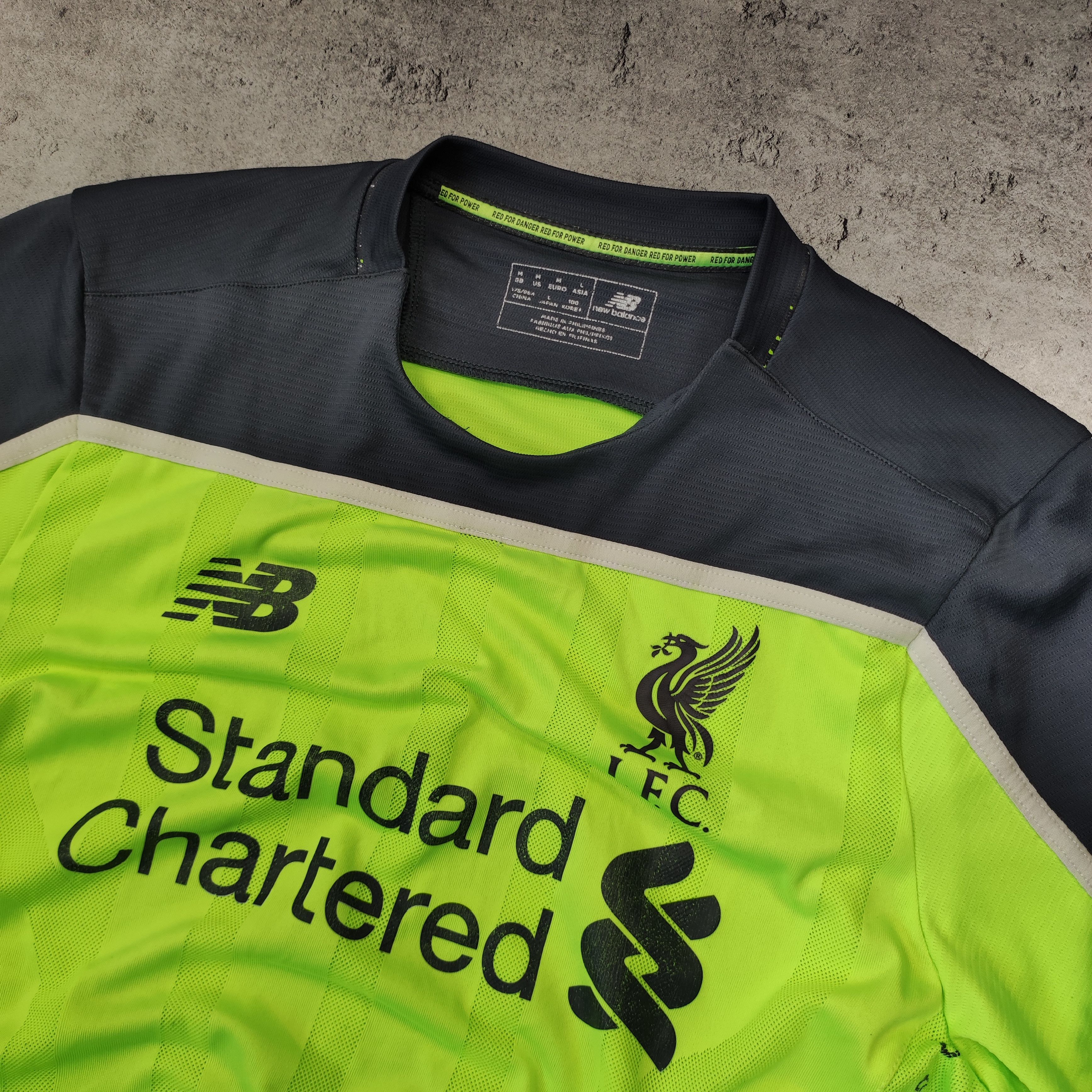 Other RARE 2016 THIRD Liverpool FC Pro Match NewBalance Kit Size US M / EU 48-50 / 2 - 4 Thumbnail