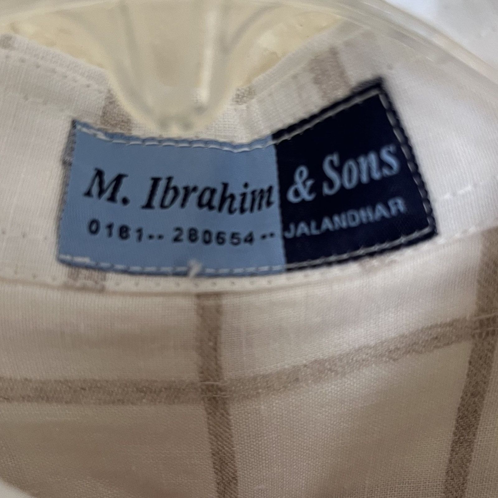 Vintage M.Ibrahim & Sons White Tan Plaid Linen Button Pakistan Shirt Size US M / EU 48-50 / 2 - 4 Thumbnail