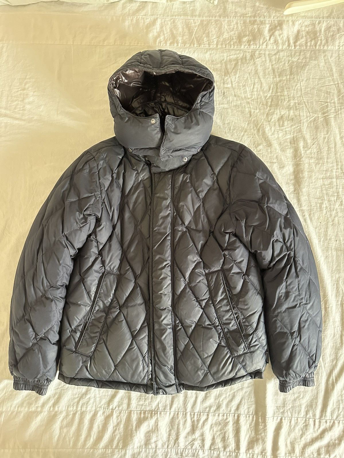 Moncler Vintage Moncler Alfred Puffer jacket Reversible Size US L / EU 52-54 / 3 - 15 Thumbnail