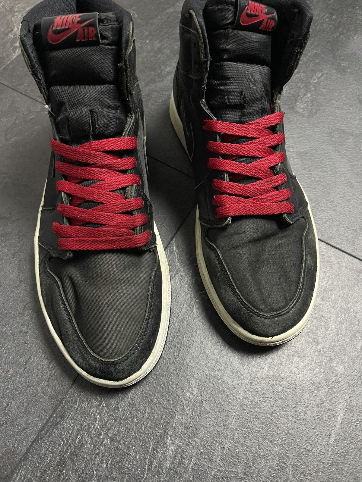 Jordan Brand Nike Air Jordan 1 Retro High OG Black Gym Red Size US 9 / EU 42 - 5 Thumbnail