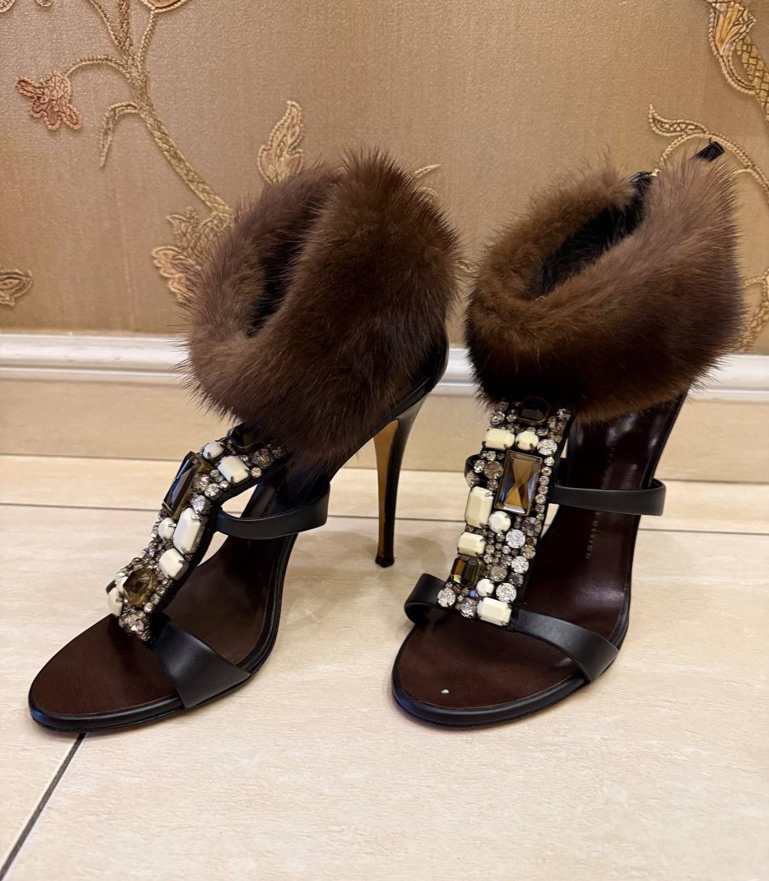 Giuseppe Zanotti Giuseppe Zanotti Jewel Embellished Leather Mink Fur Sandals Size US 9 / IT 39 - 3 Thumbnail