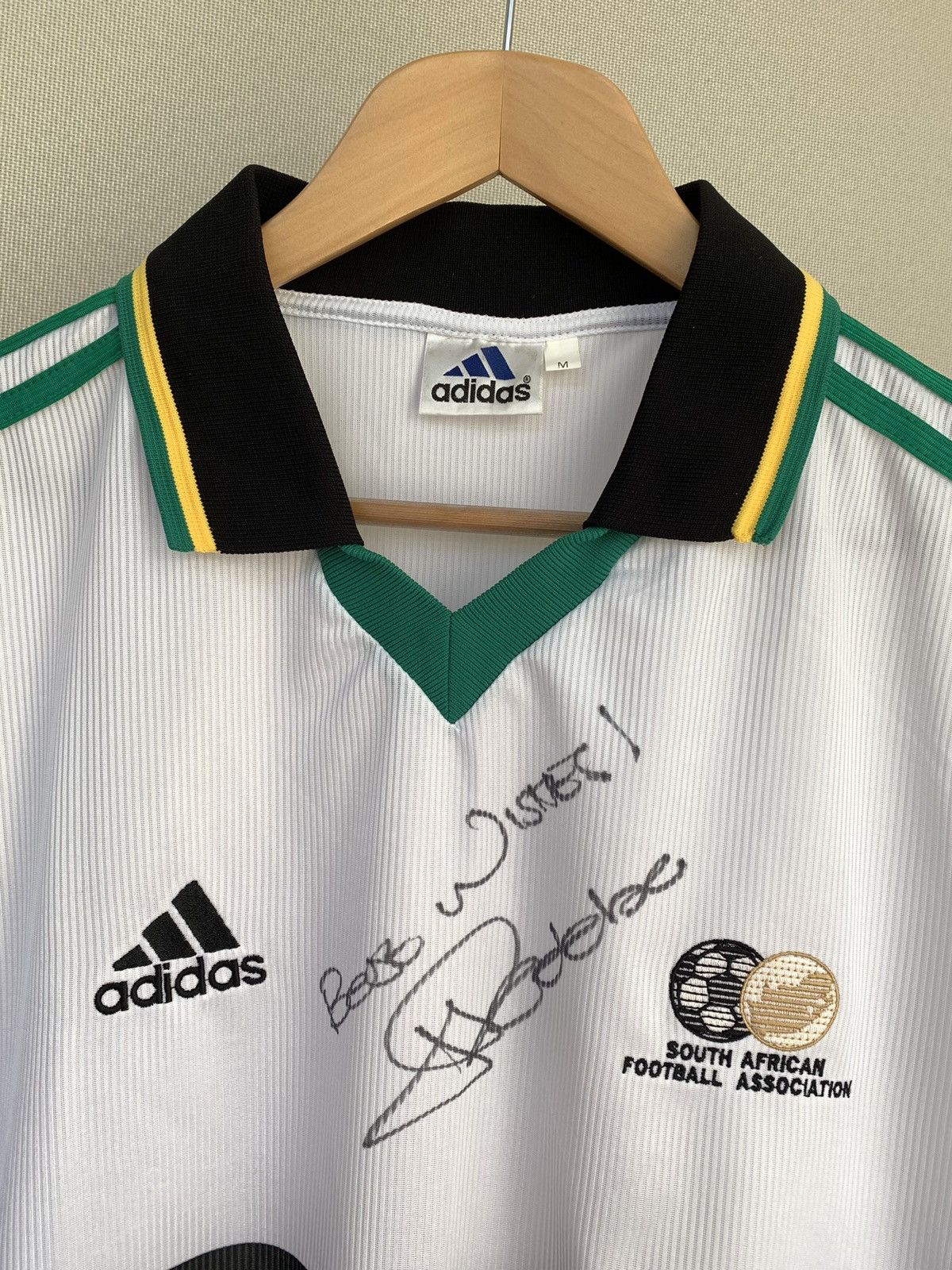 Vintage Adidas South Africa 1999 Lucas Radebe Hand Signed Rare Shirt Size US M / EU 48-50 / 2 - 4 Thumbnail