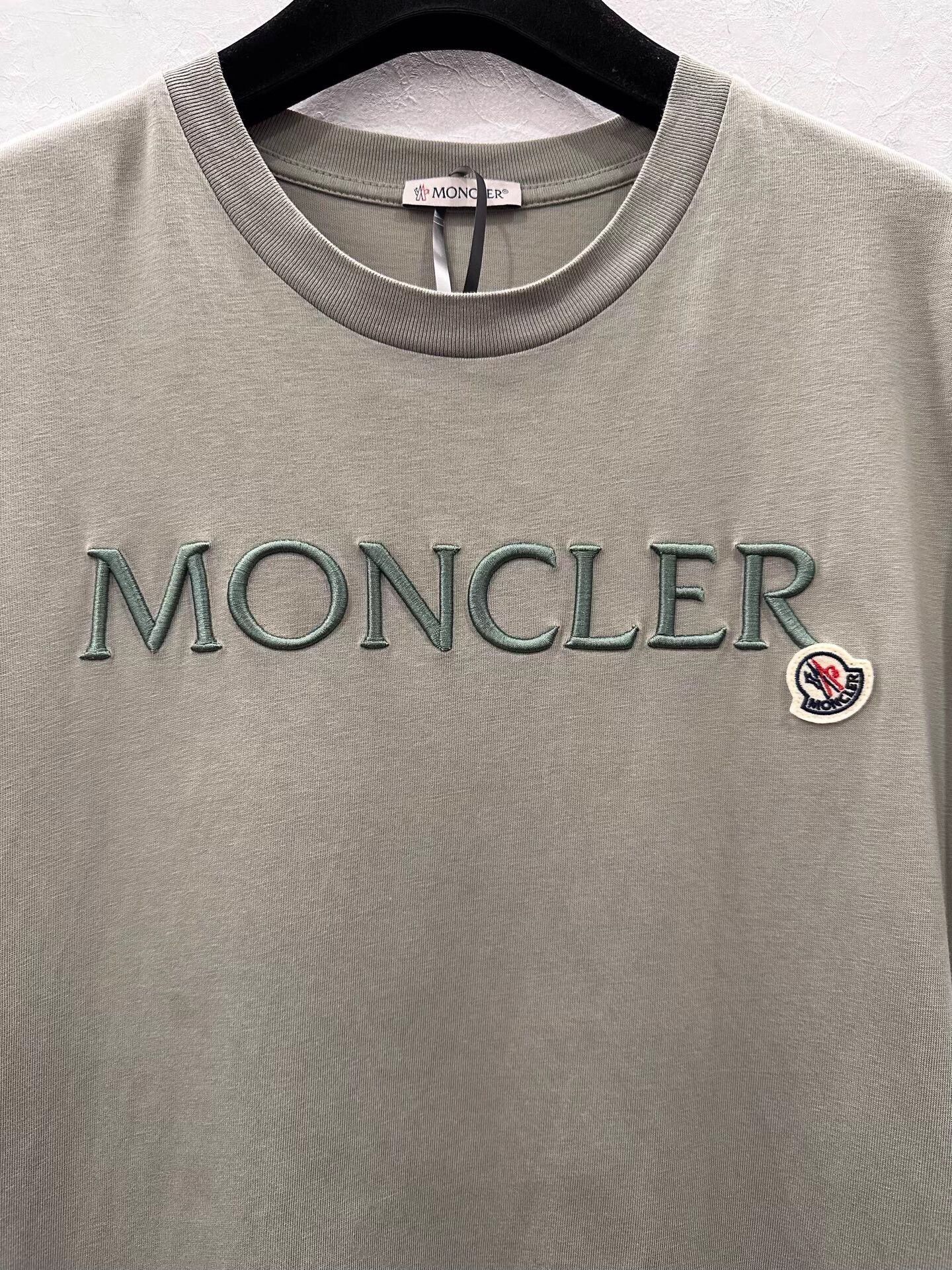 Moncler Moncler Men's Pale Green Embroidered Logo Short Sleeve Tee L Size US L / EU 52-54 / 3 - 3 Thumbnail